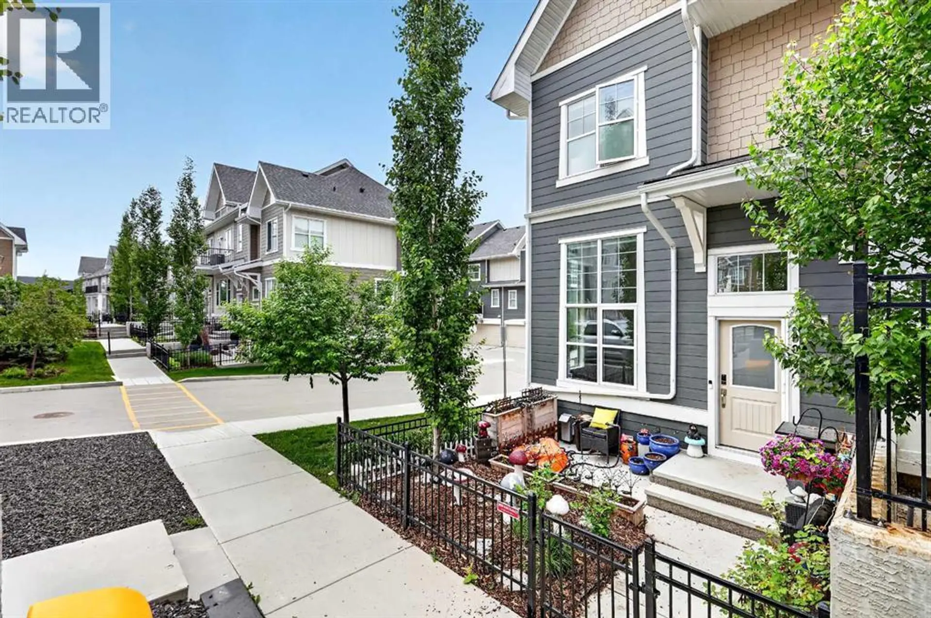 Property at 903 Cranbrook Walk SE, Calgary, AB