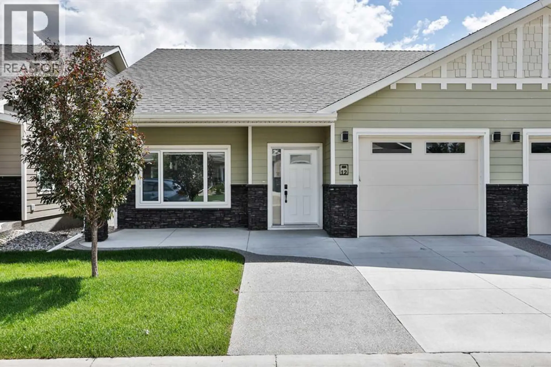 Property at #12 333 Cowan Avenue, Picture Butte, AB