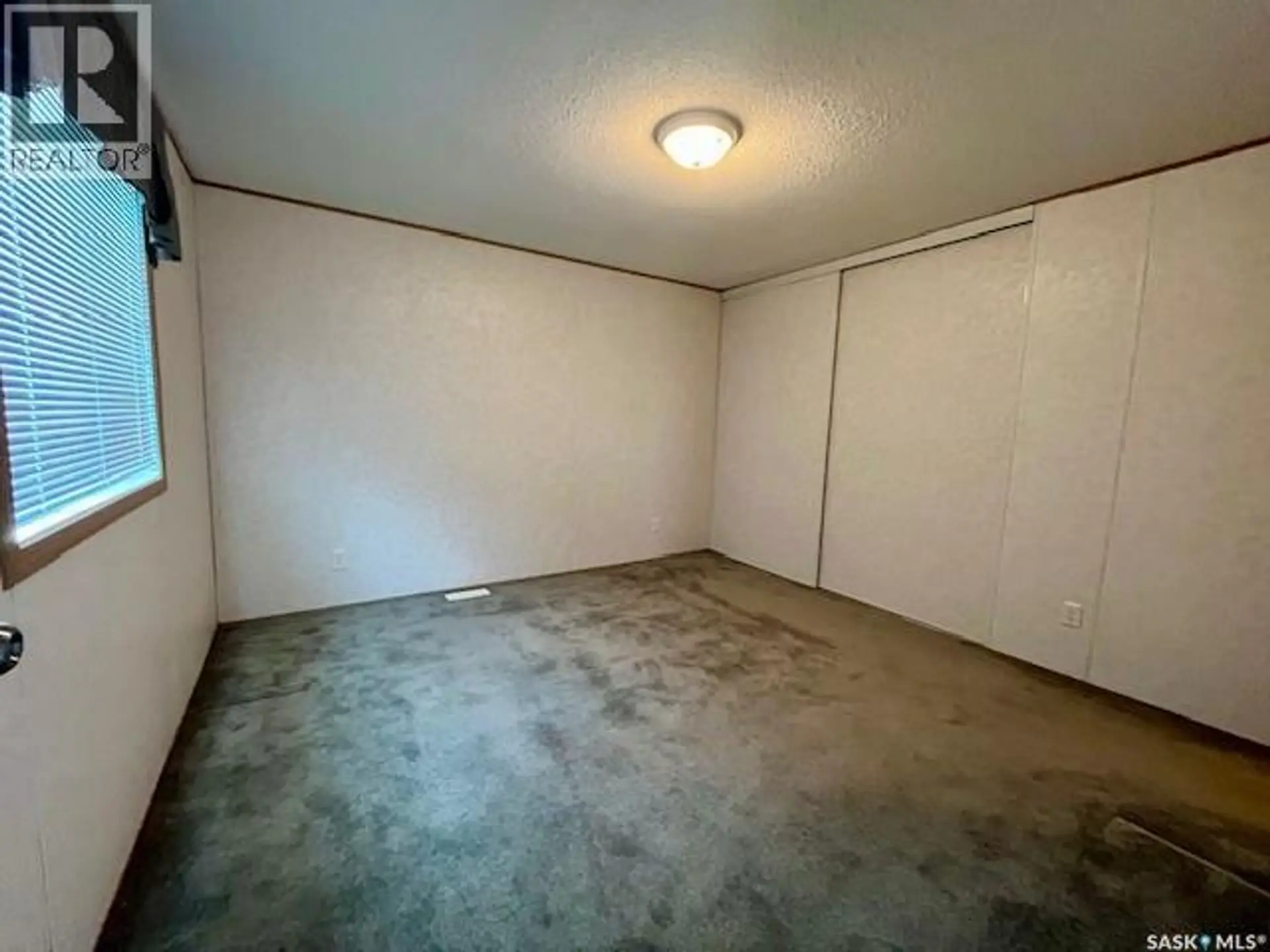 309 2nd AVENUE NW - Image 4