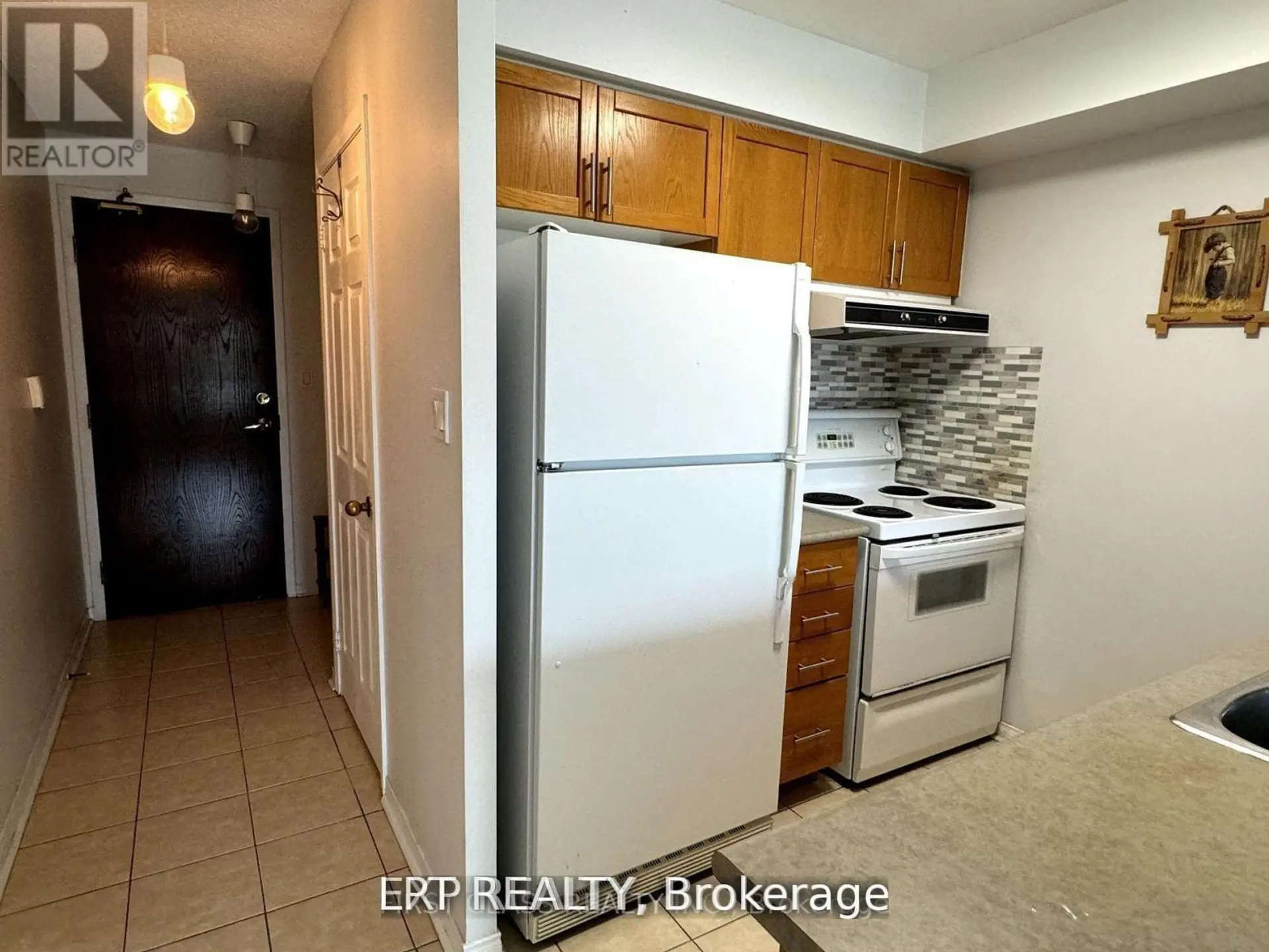 #301 51 BAFFIN CRESCENT - Image 4