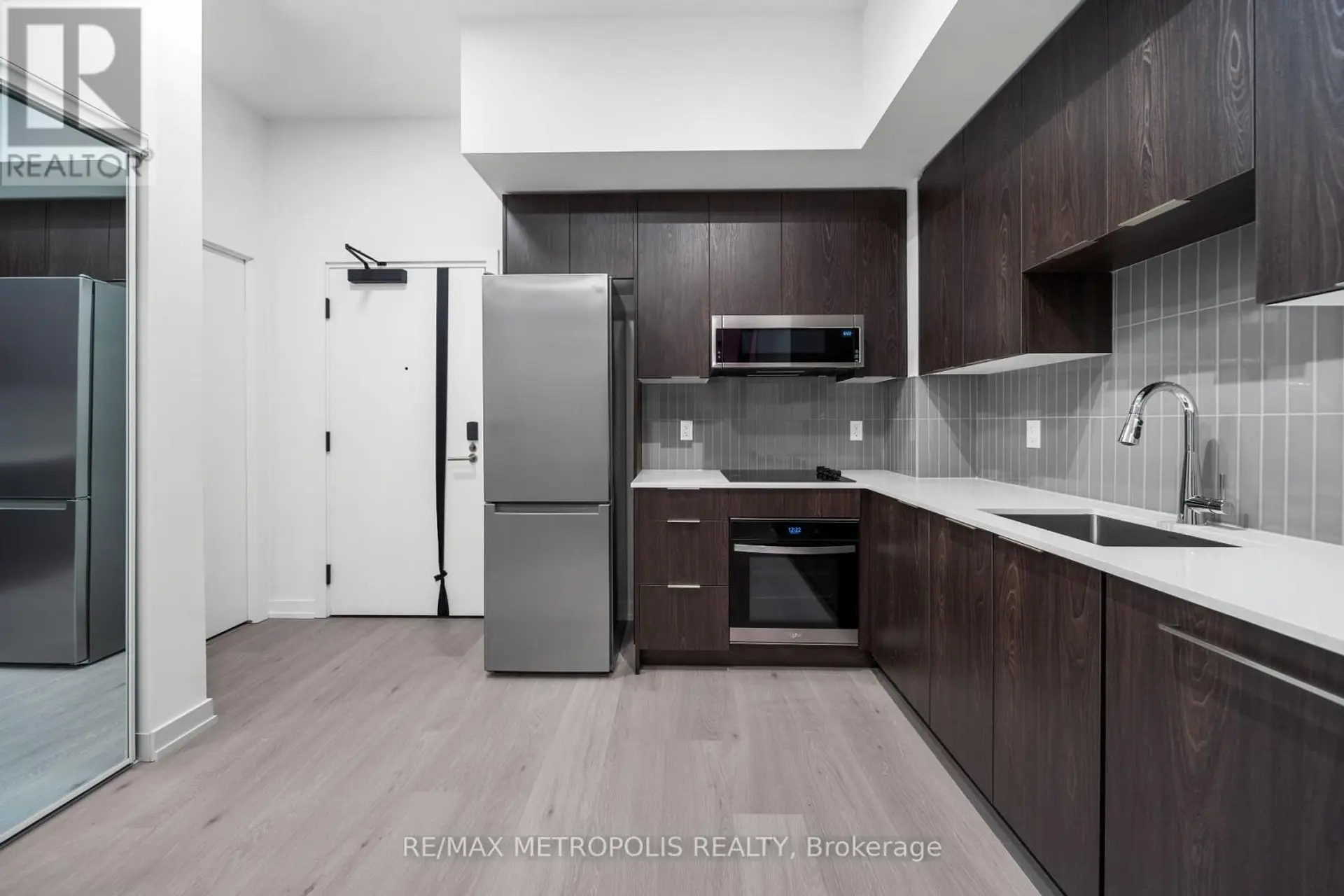 #103 2501 SAW WHET BOULEVARD - Image 9