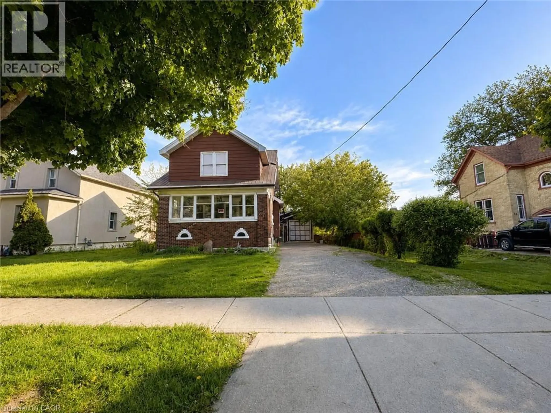 27 OAK Street - Image 8