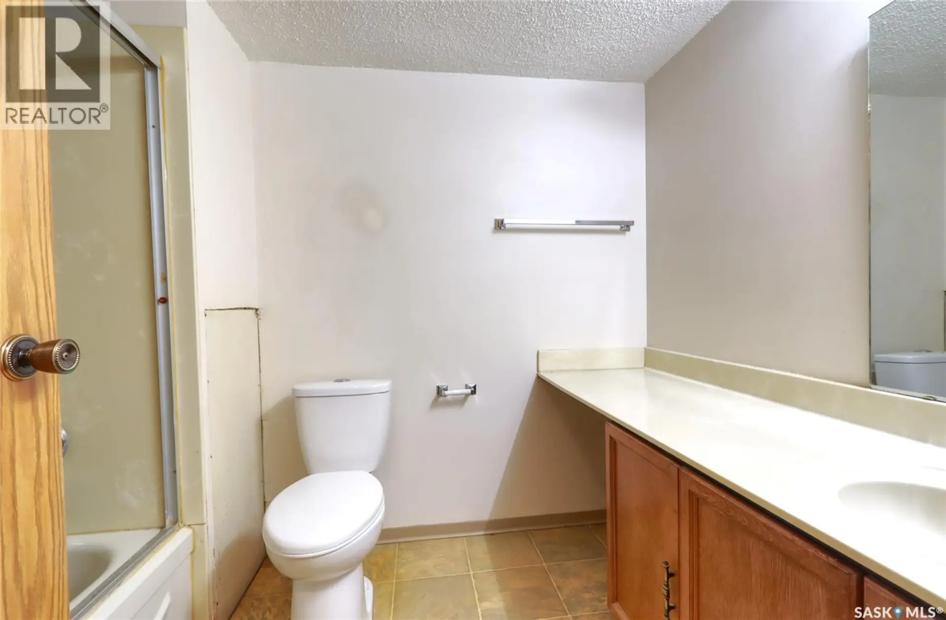 #107 2125 Osler STREET - Image 8
