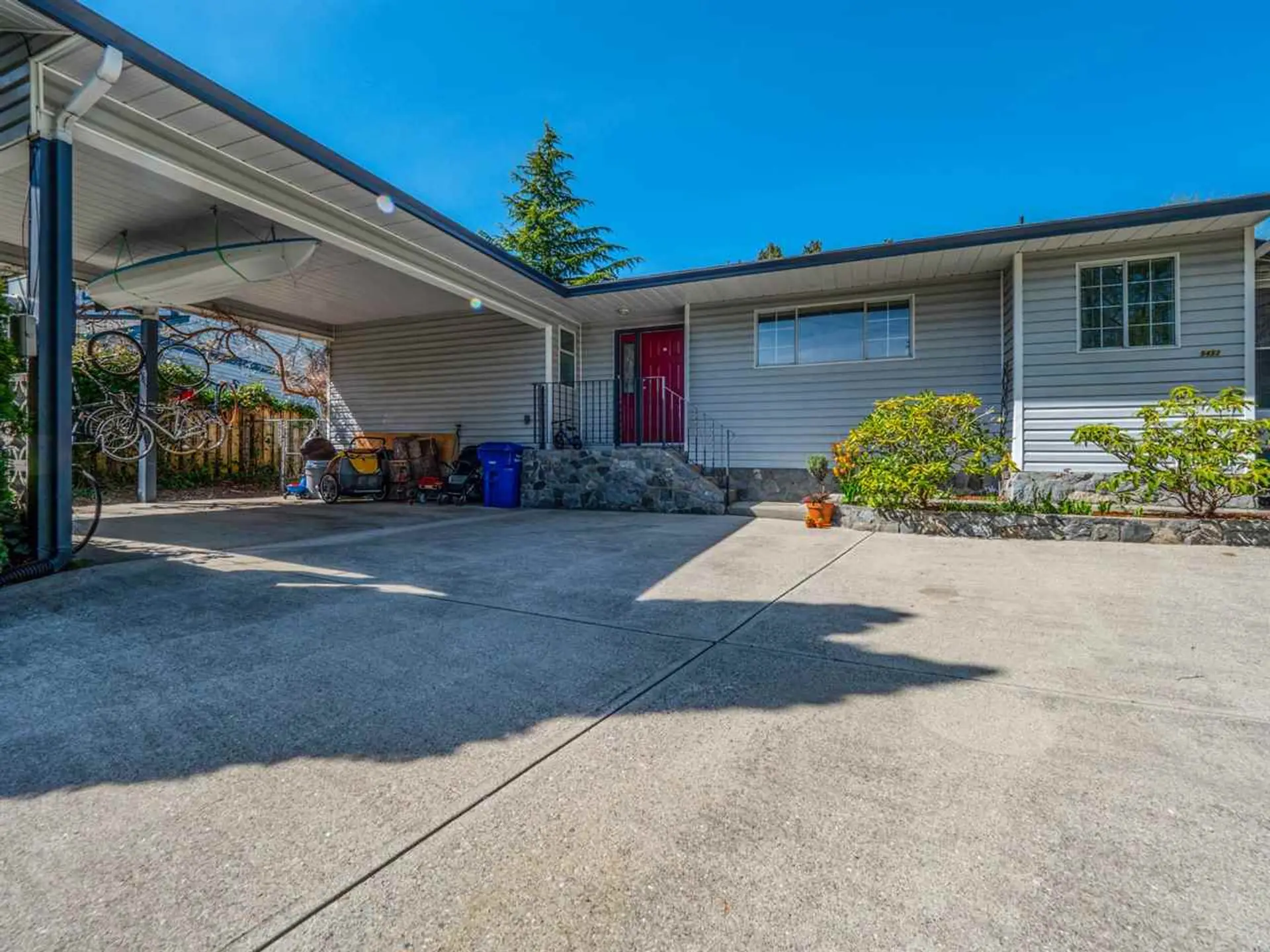 Property at 5453 Carnaby Place, Sechelt, BC