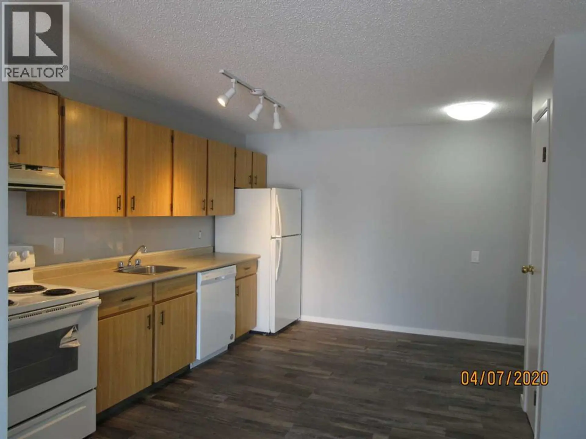 #206 3007 57A Avenue - Image 3