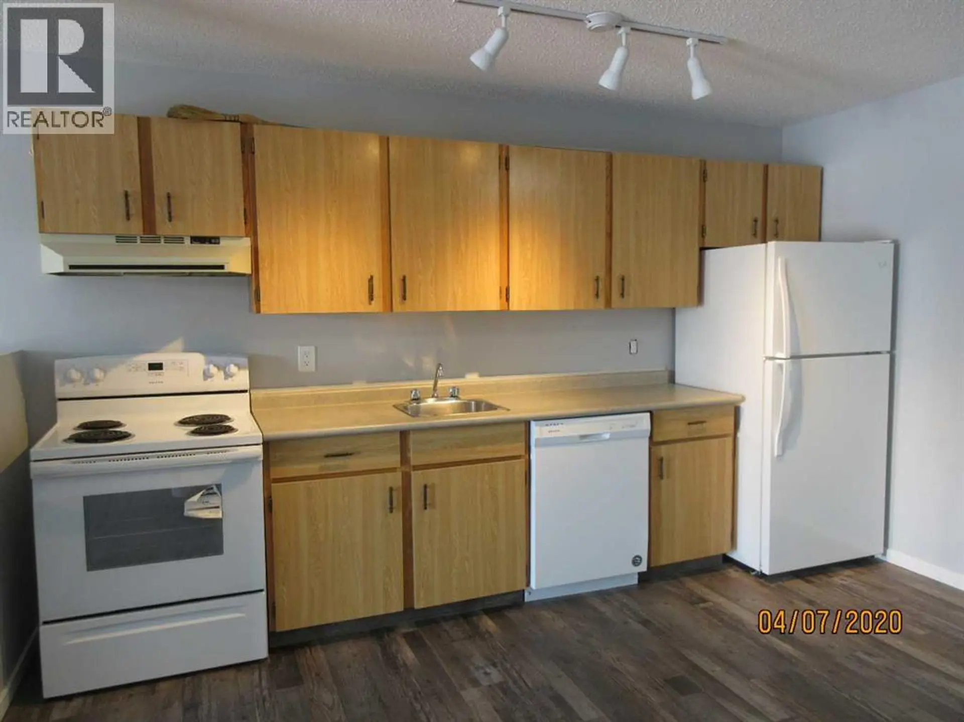 #206 3007 57A Avenue - Image 4
