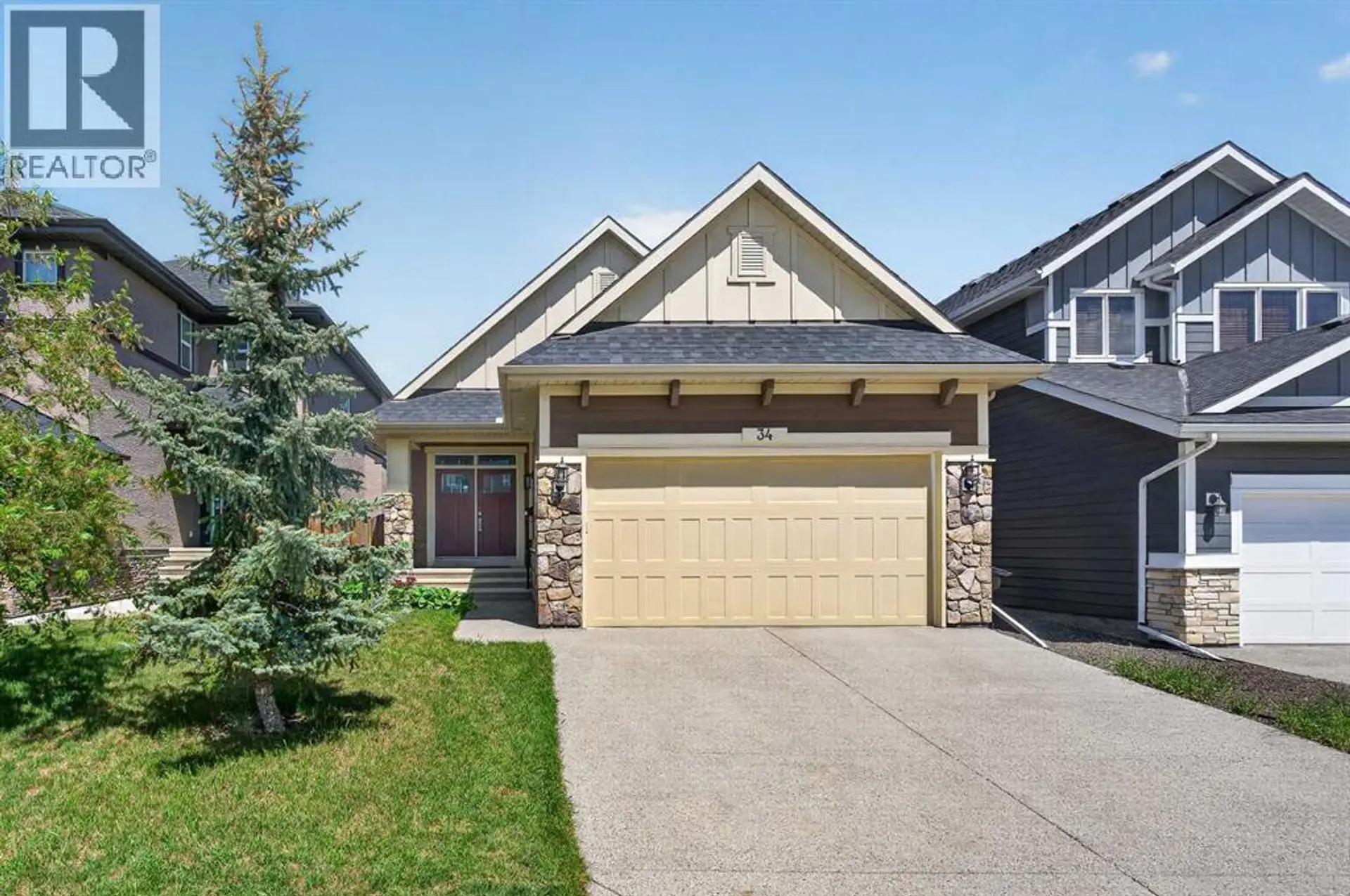 Property at 34 Valley Pointe Link NW, Calgary, AB