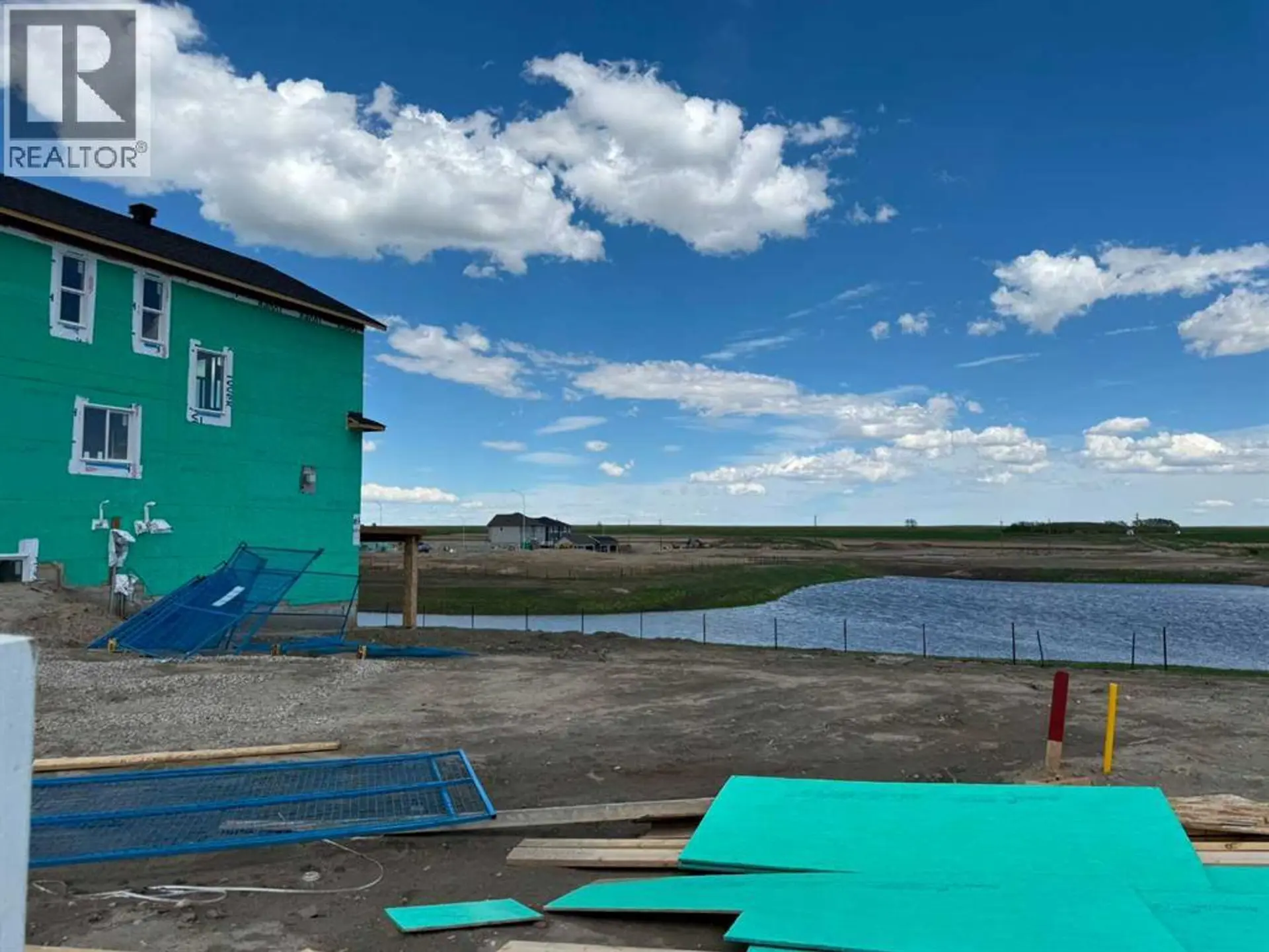 Property at 113 Edgefield Mews, Strathmore, AB