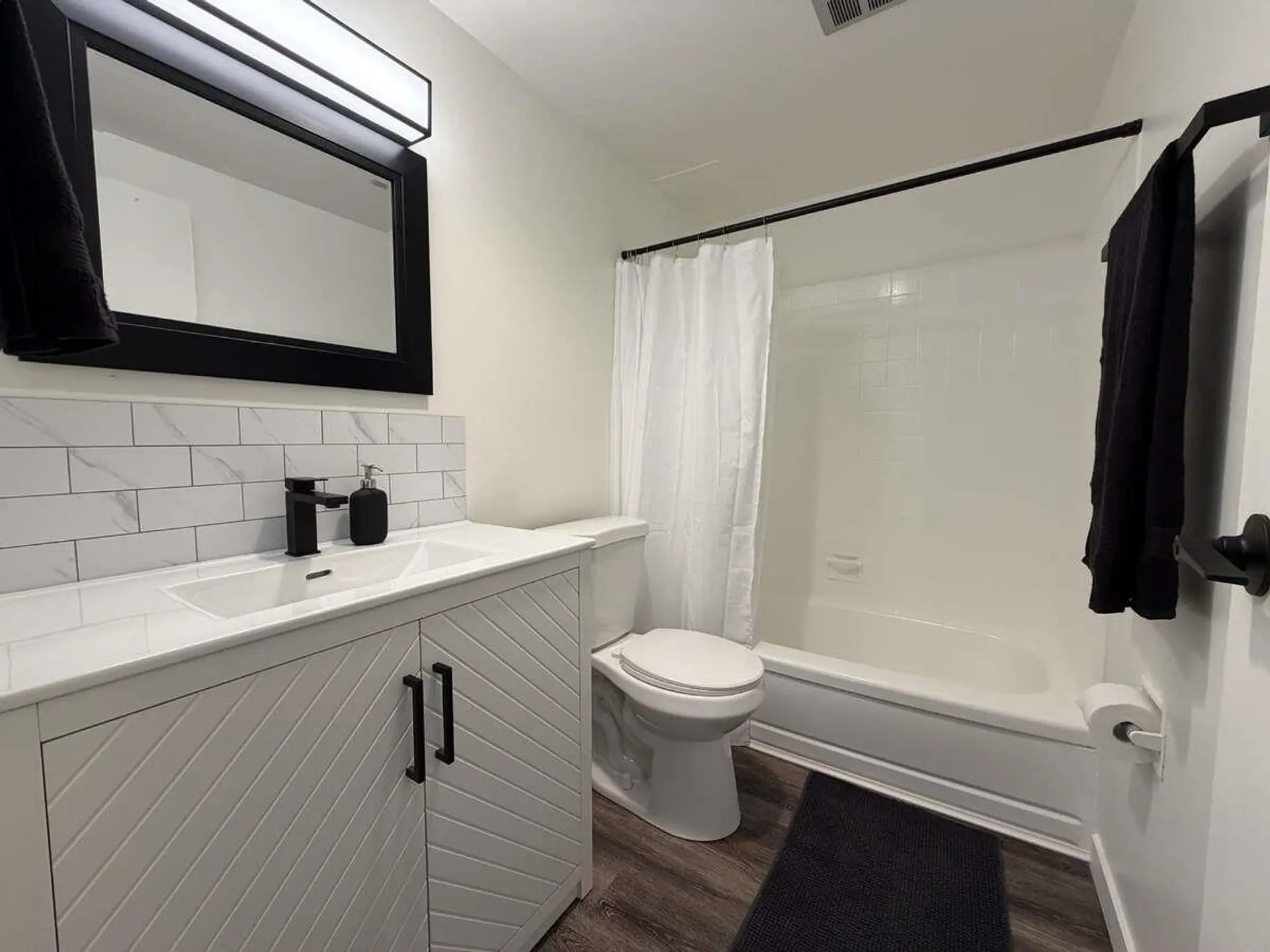 #208 1045 Howie Avenue - Image 11