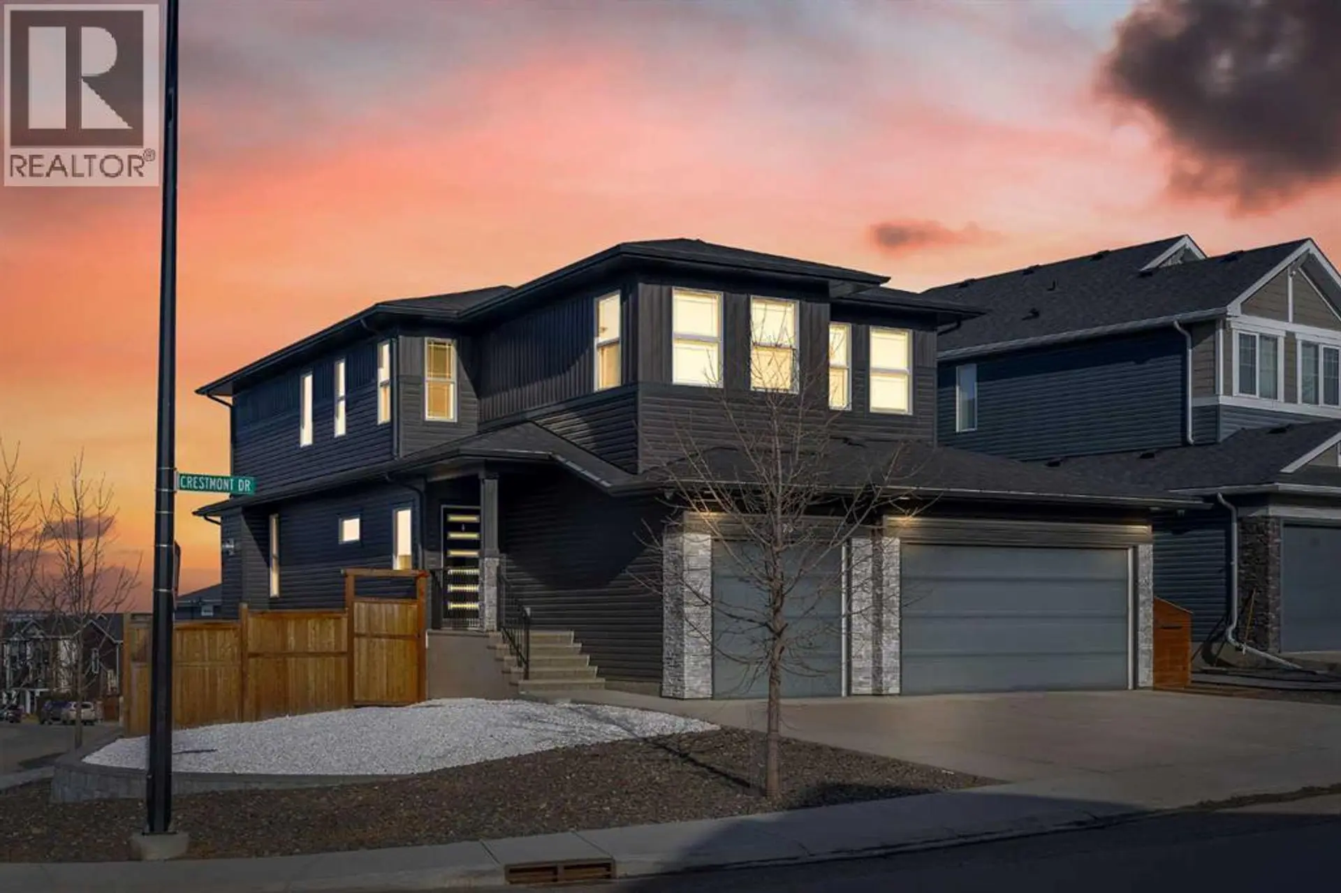 Property at 325 Crestmont Drive SW, Calgary, AB