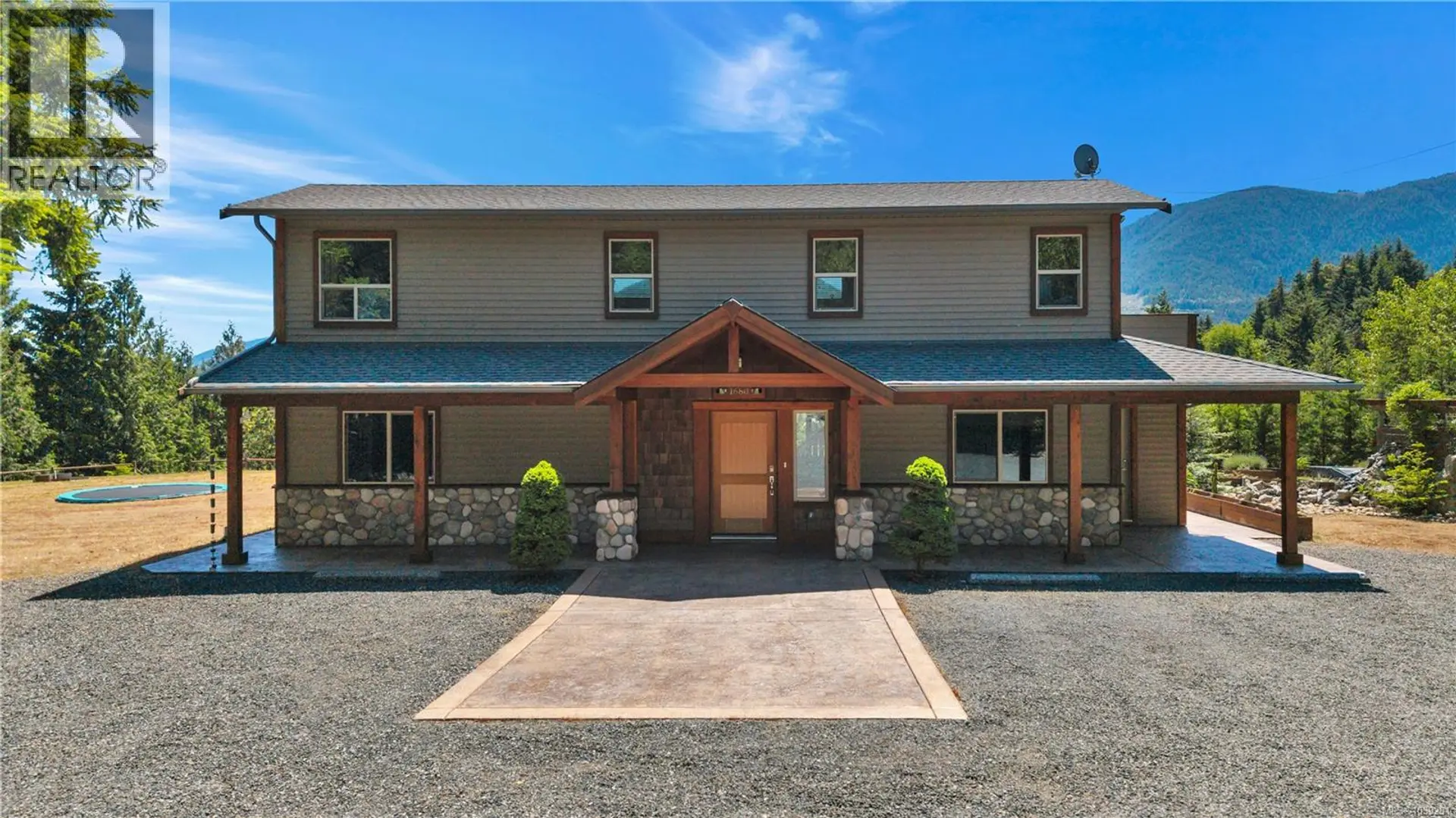 Property at 1680 Peligren Pl, Qualicum Beach, BC