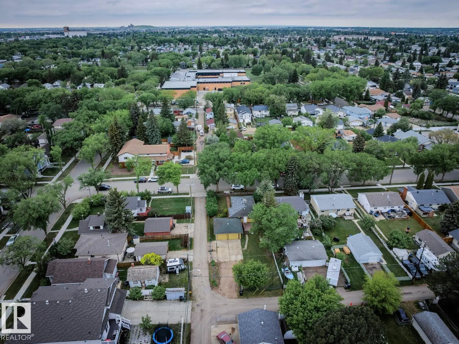 13007 116 ST NW - Image 11