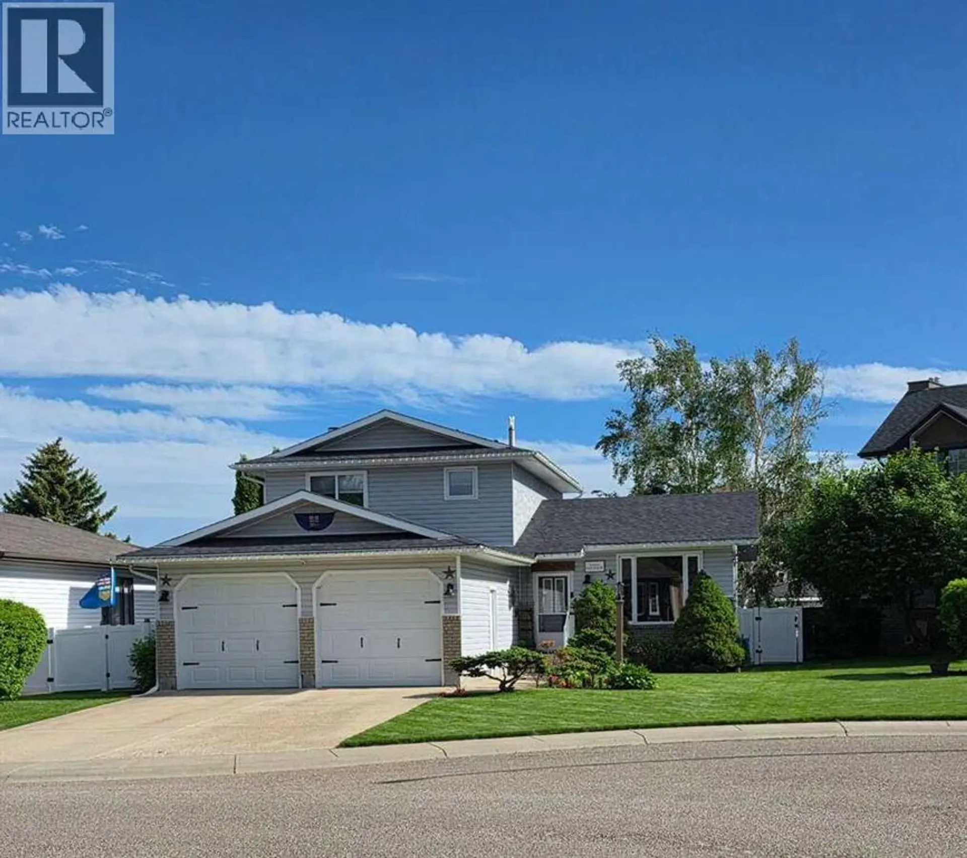 Property at 1630 31 Street SE, Medicine Hat, AB