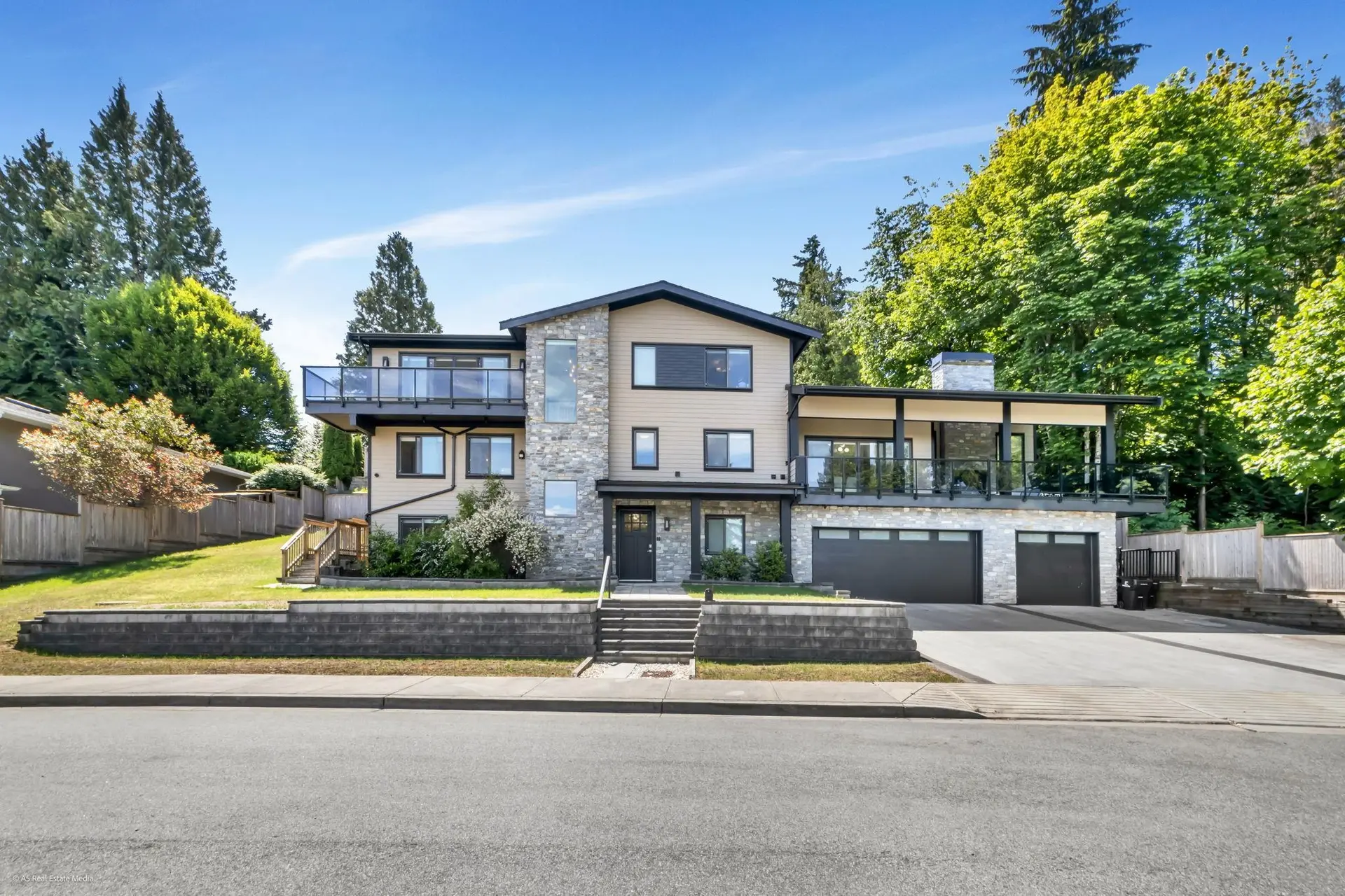 Property at 20562 46b Avenue, Langley, BC