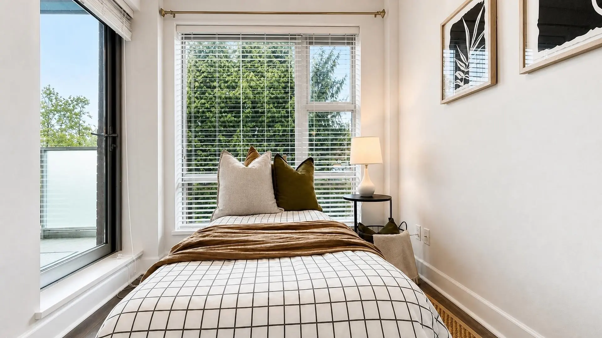 #403 3811 Hastings Street - Image 12