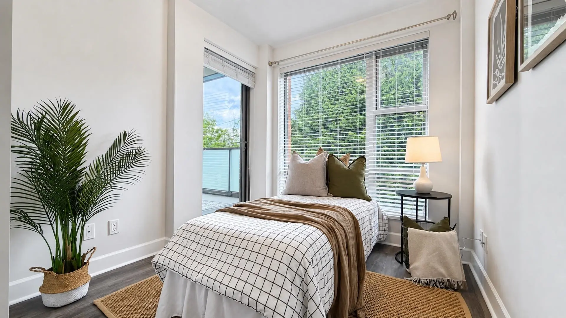 #403 3811 Hastings Street - Image 11