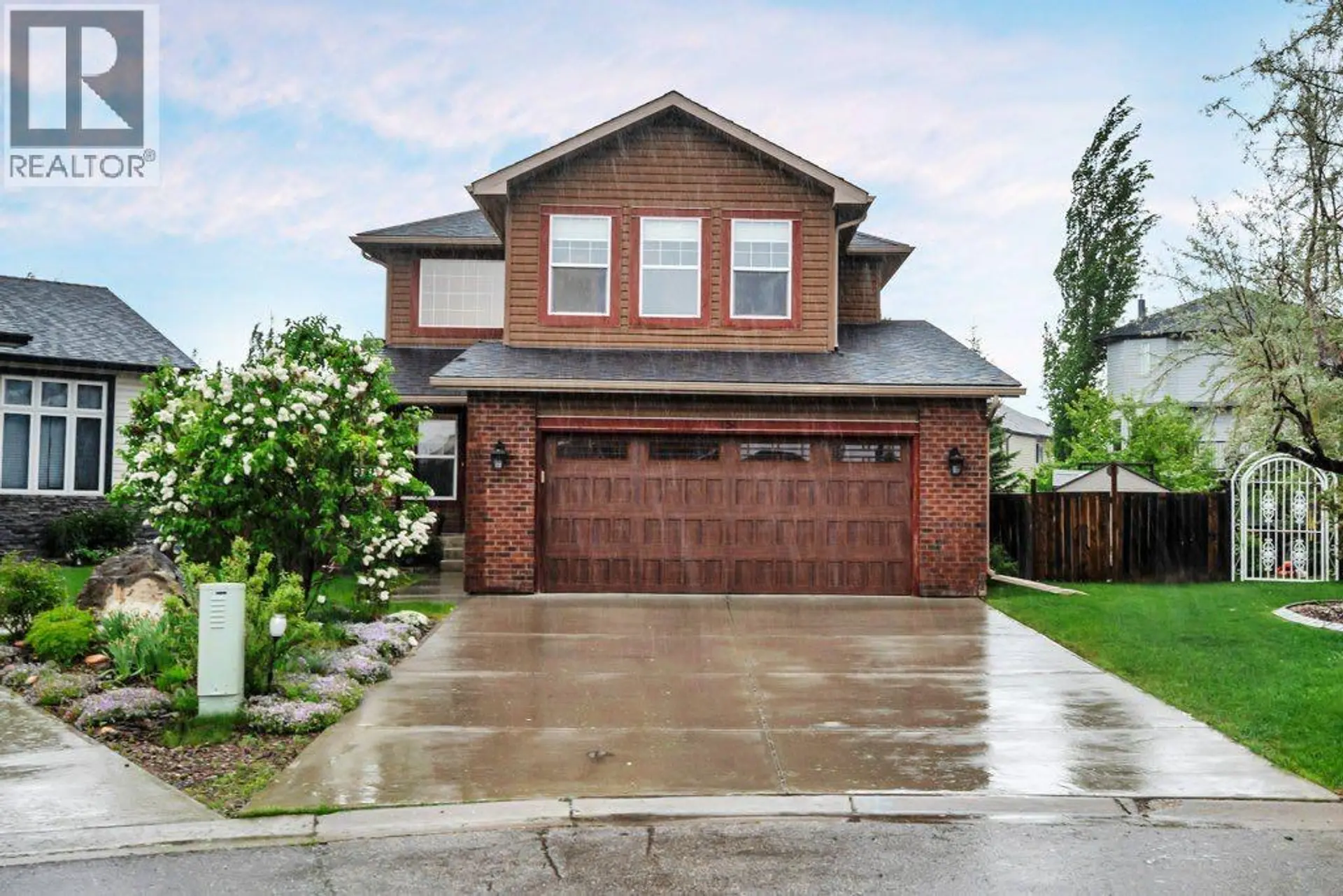 Property at 151 Cove Place, Chestermere, AB