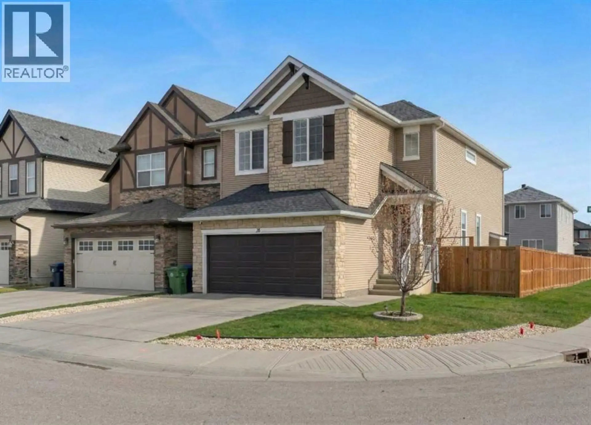Property at 16 Nolancrest Circle NW, Calgary, AB