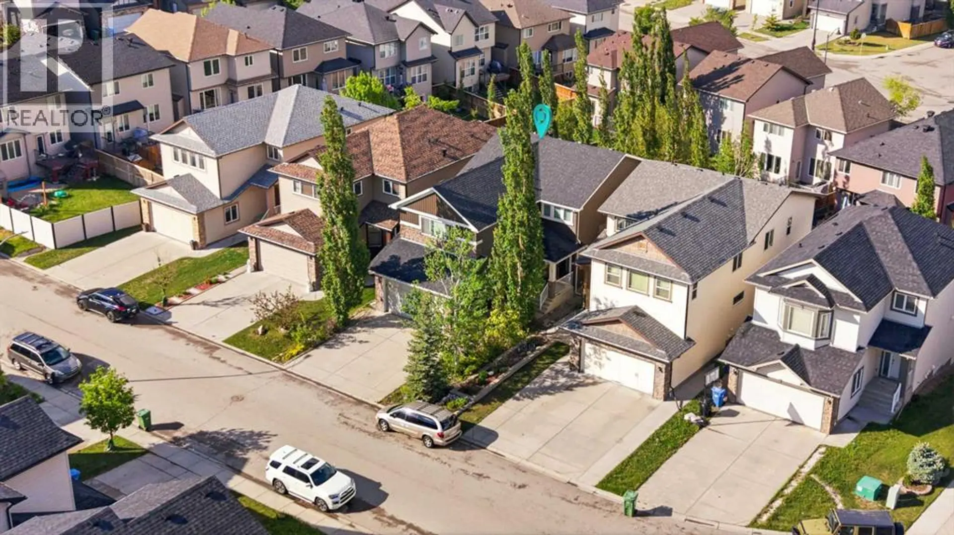 Property at 172 Sherwood Mews NW, Calgary, AB