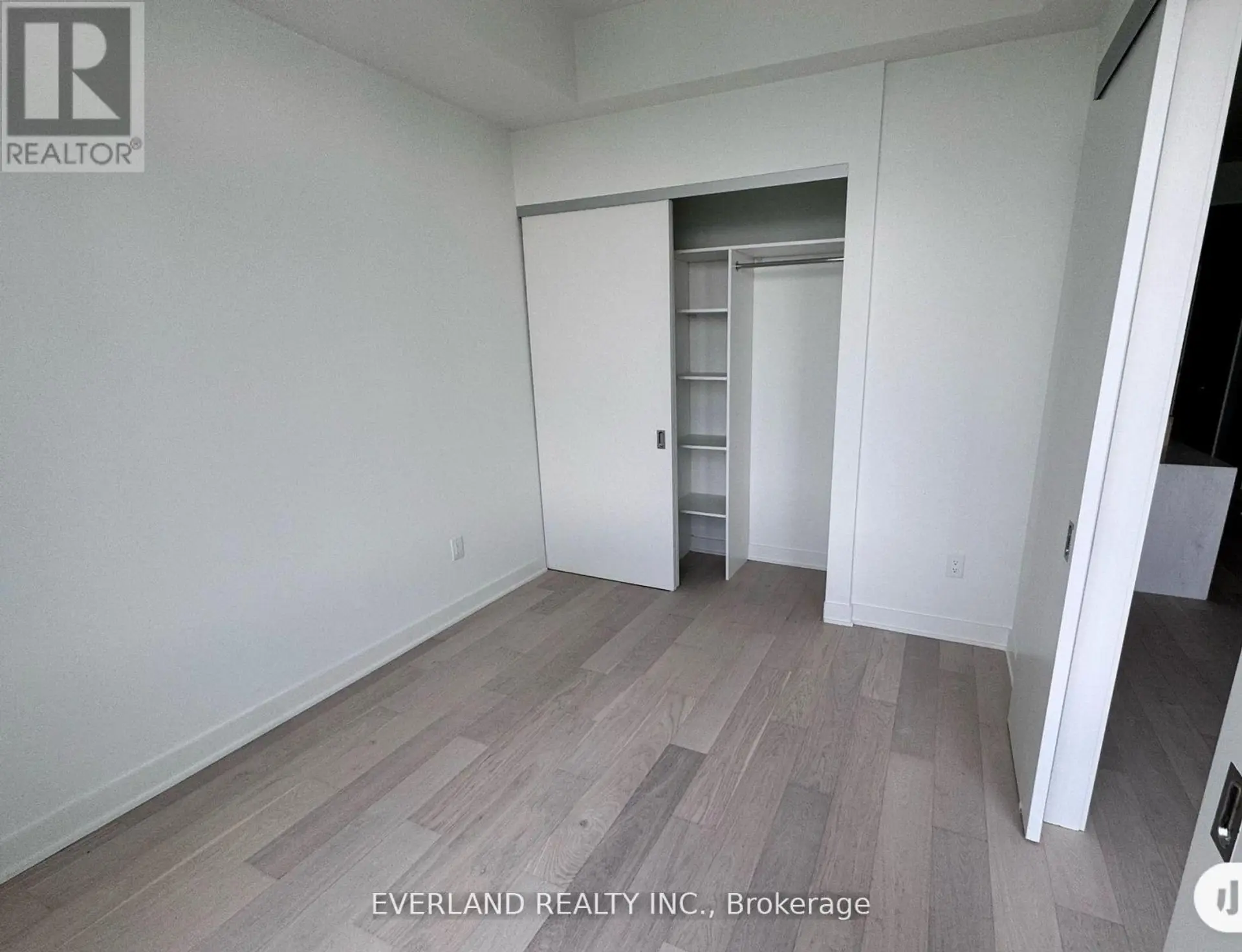 #4803 11 YORKVILLE AVENUE - Image 9