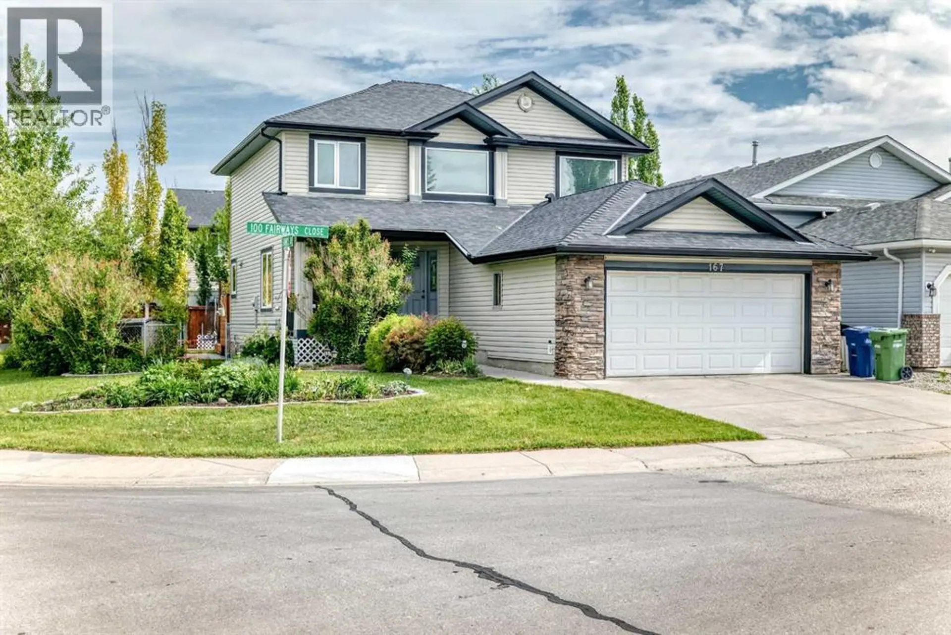 Property at 167 Fairways Close NW, Airdrie, AB