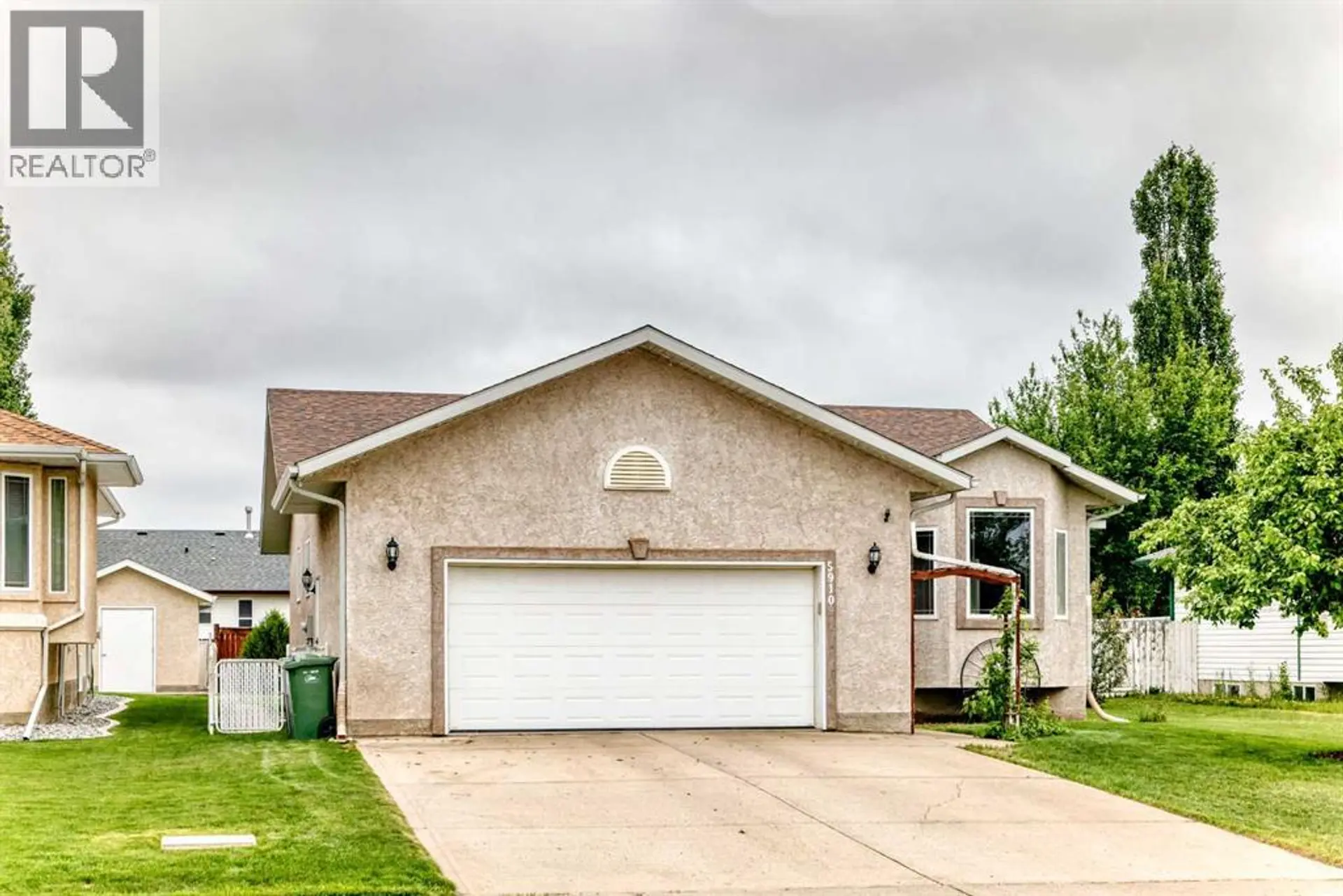 Property at 5910, 60 Ave, Ponoka, AB