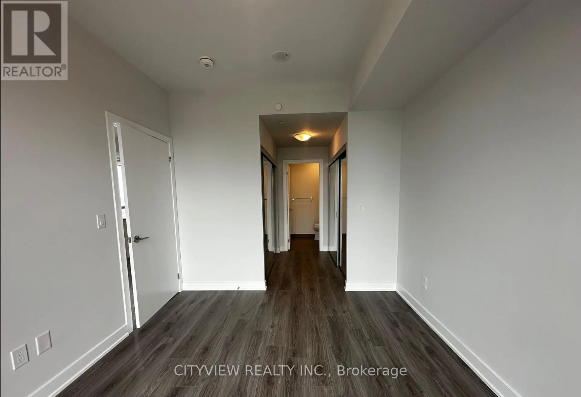 430 SQUARE ONE DRIVE - Image 11