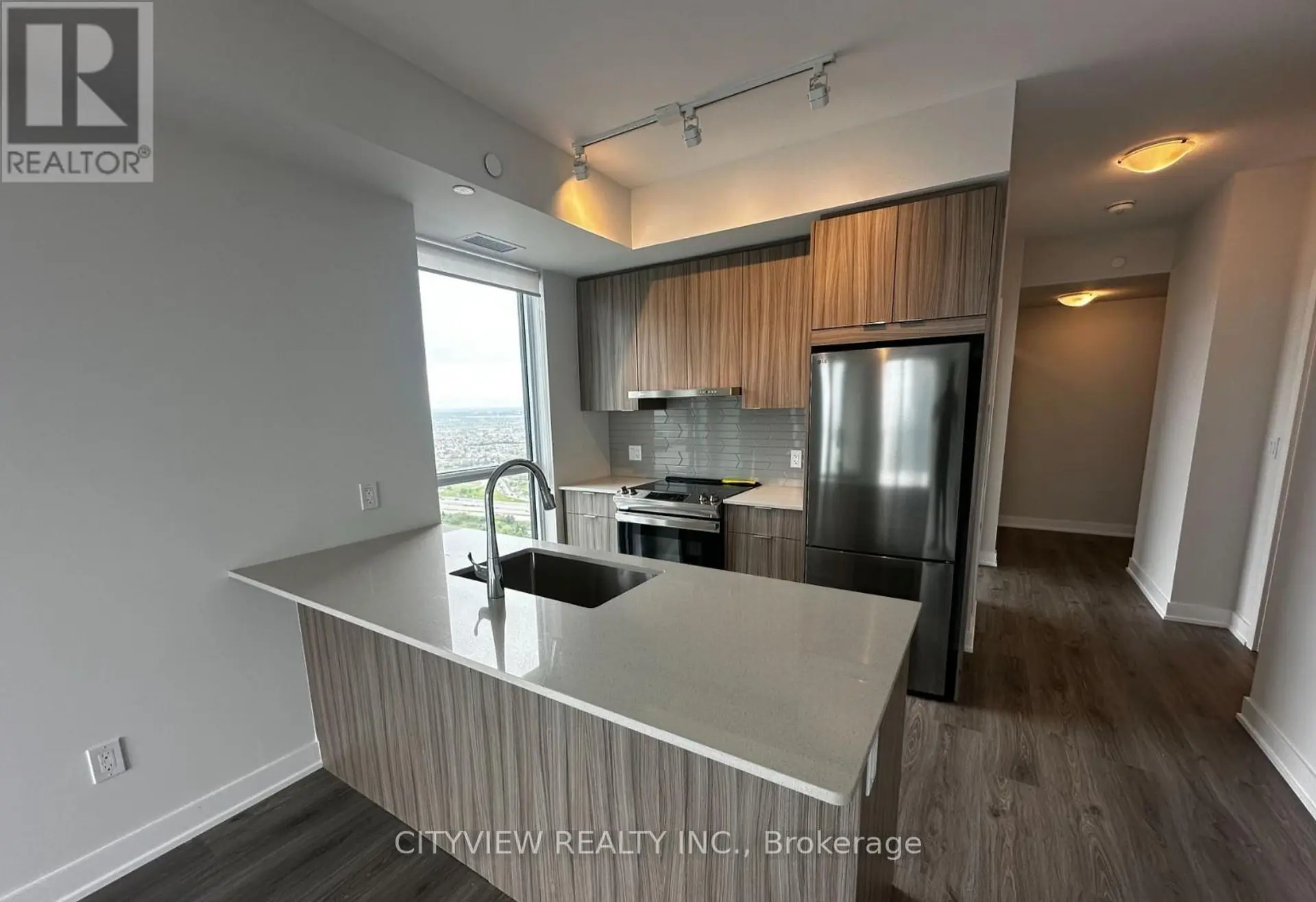430 SQUARE ONE DRIVE - Image 8