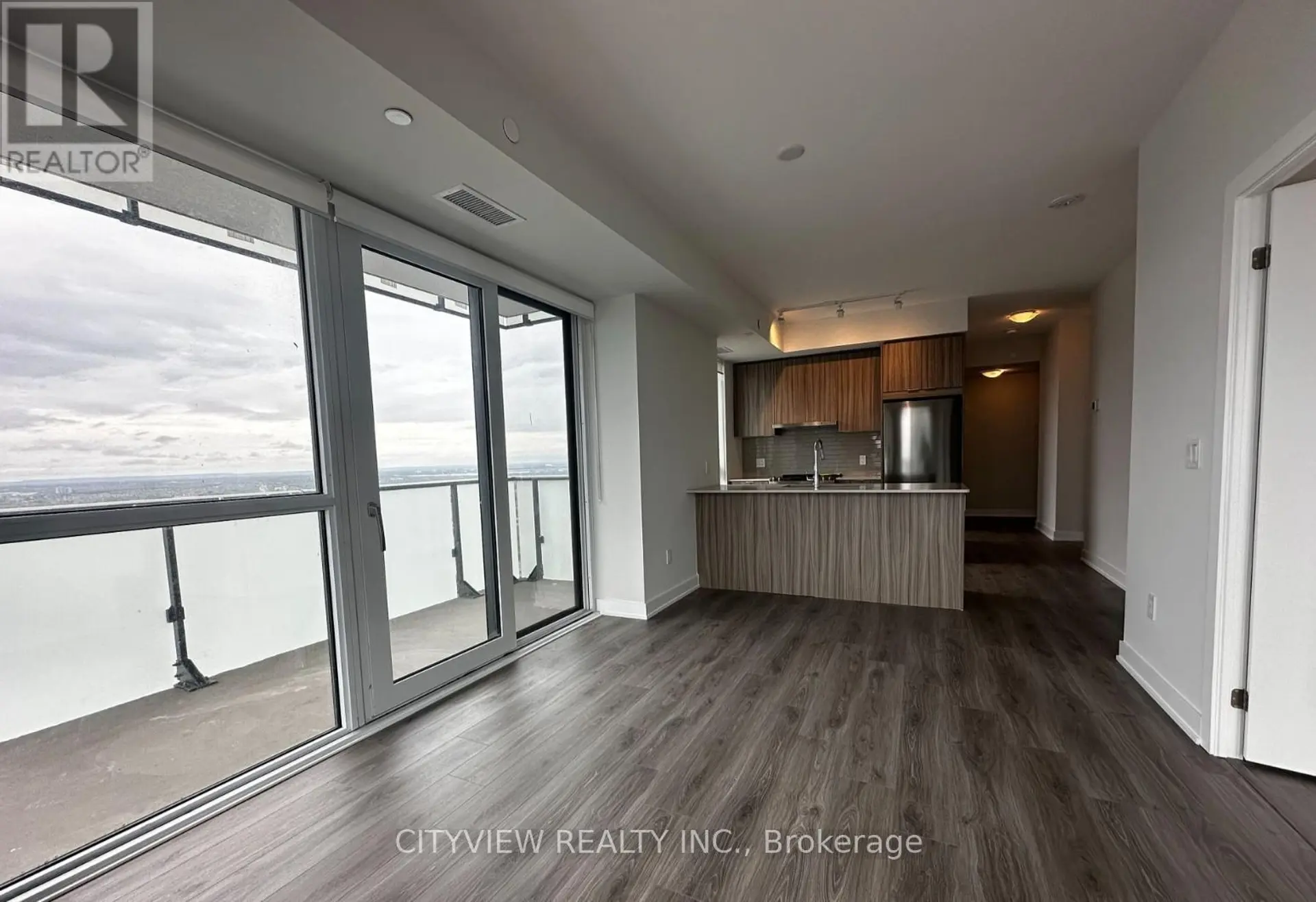 430 SQUARE ONE DRIVE - Image 9