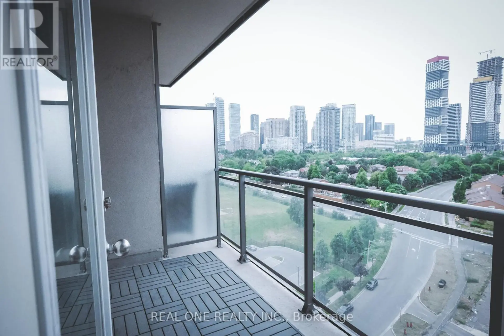 #1608 3525 KARIYA DRIVE - Image 17