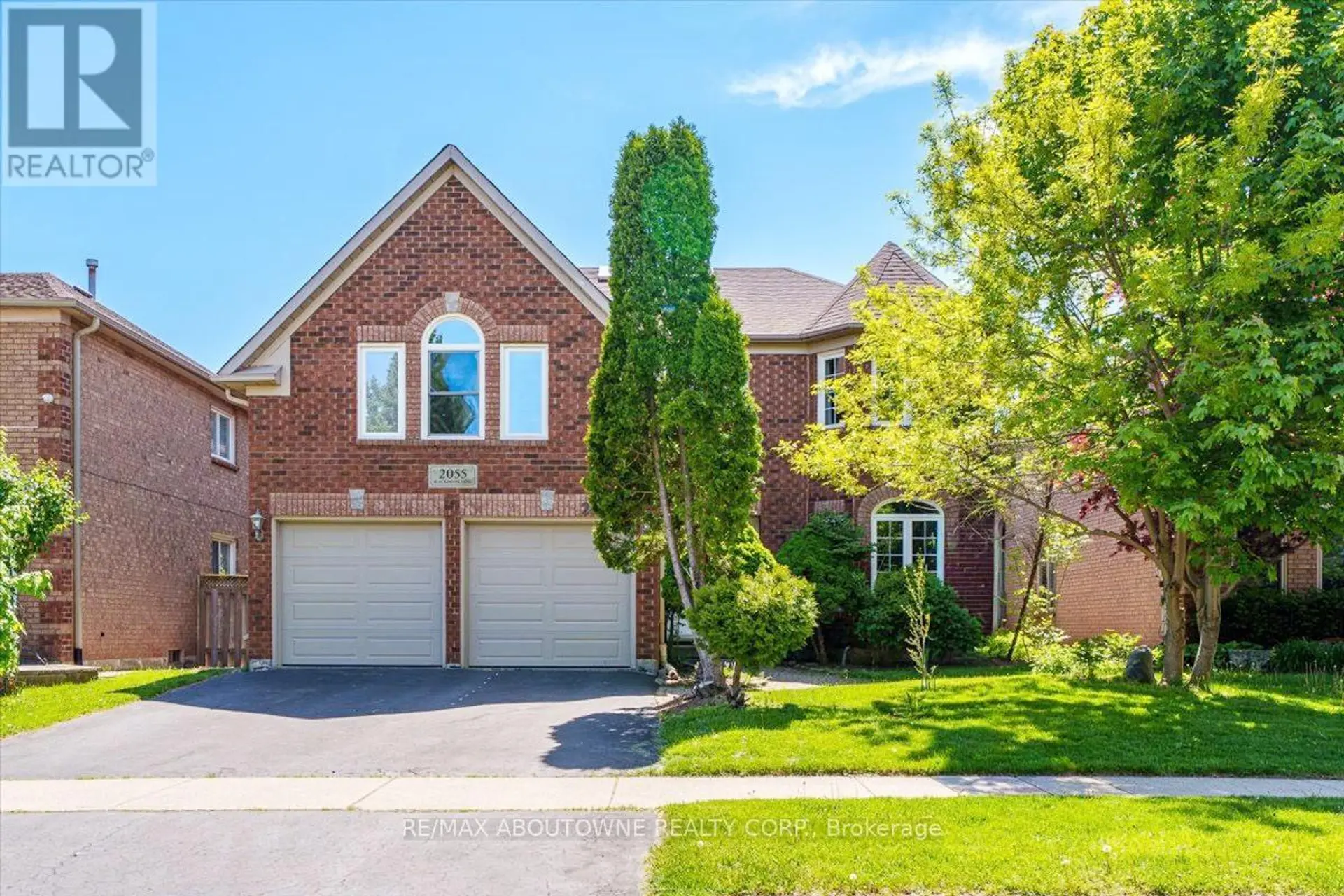 Property at 2055 BLACKSMITH LANE, Oakville, ON