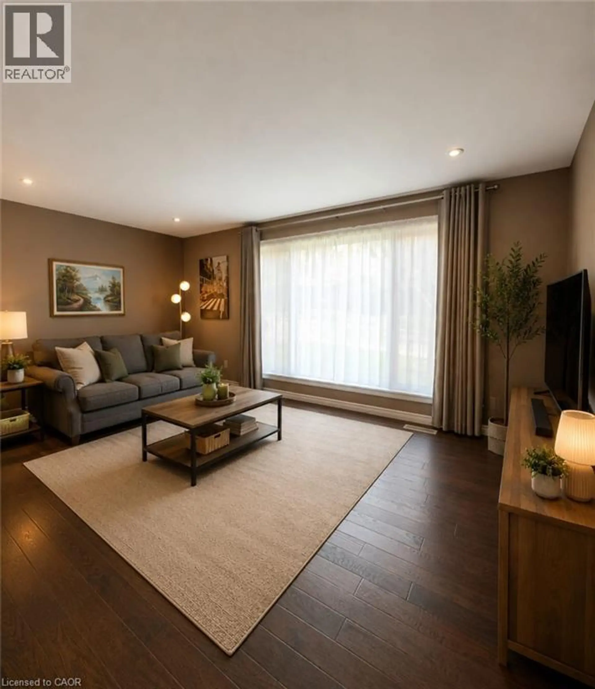 82 BLACKWOOD Crescent - Image 3