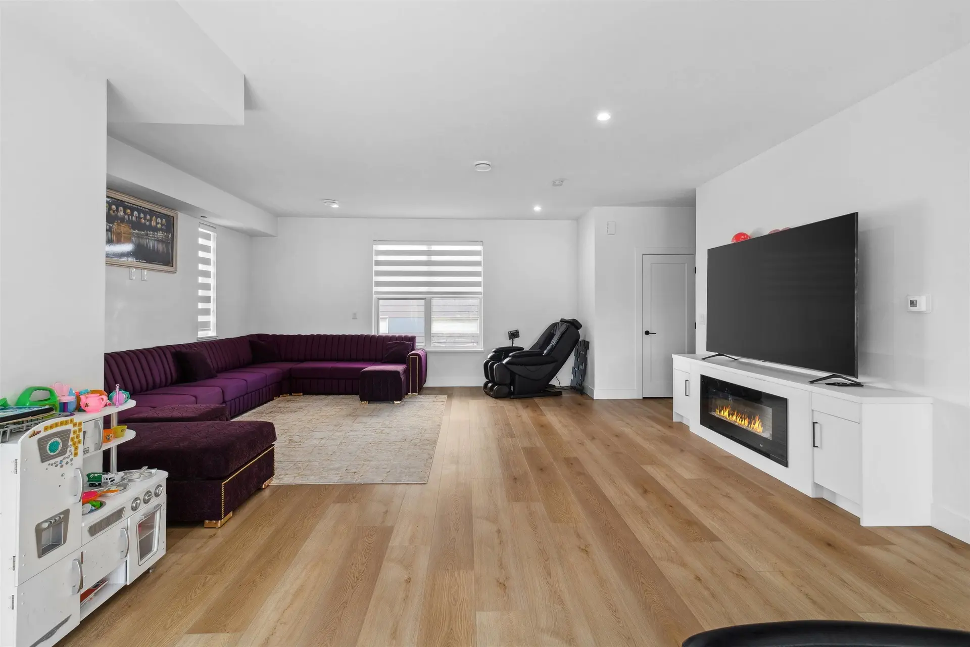 #43 12585 104a Avenue - Image 2
