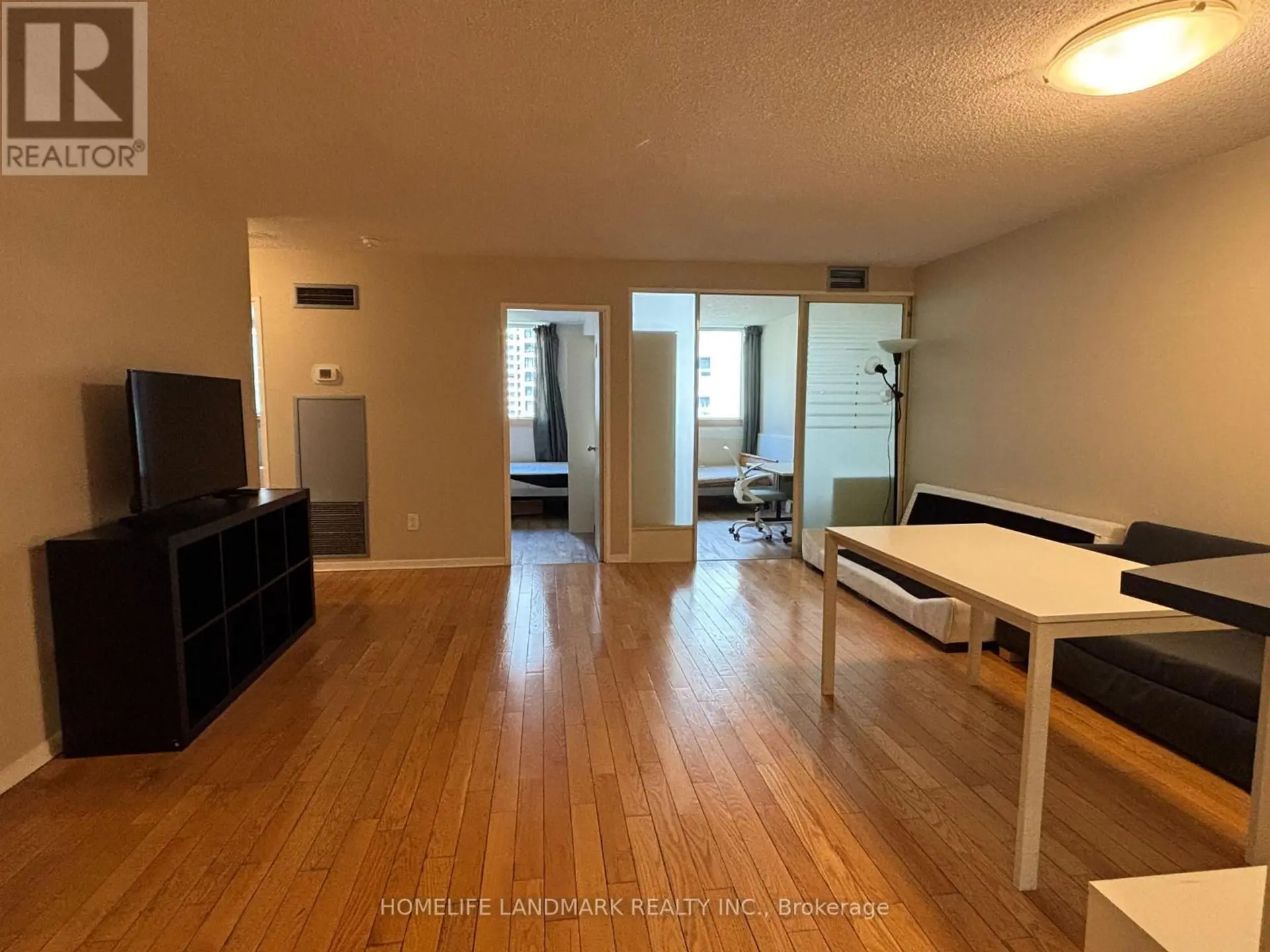 #1401 1055 BAY STREET - Image 6