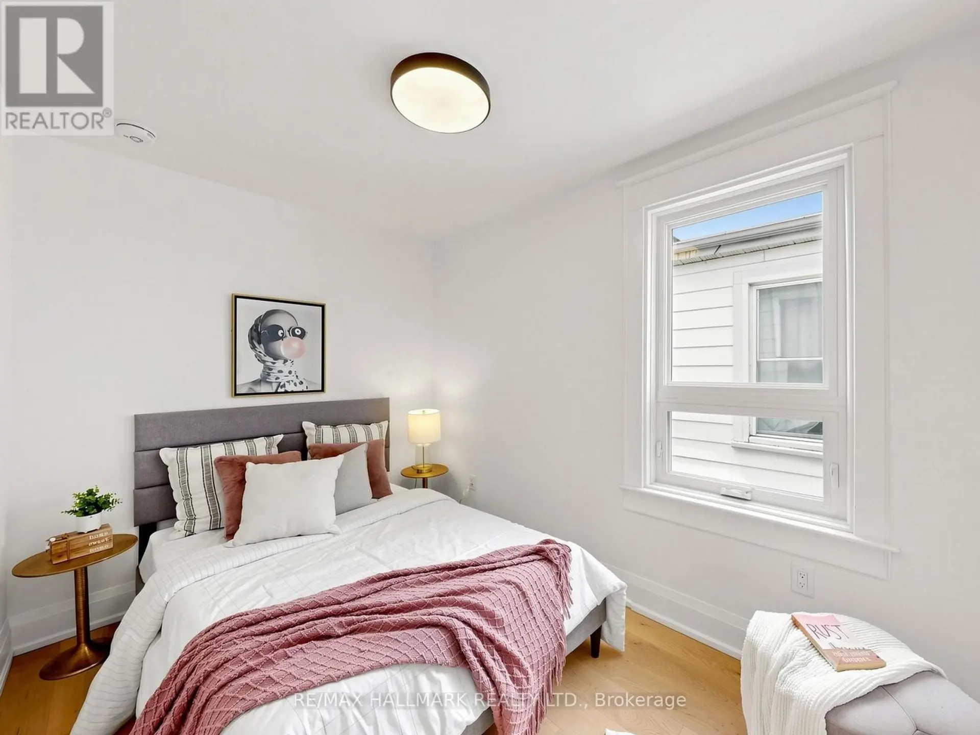 44 QUEENSDALE AVENUE - Image 11