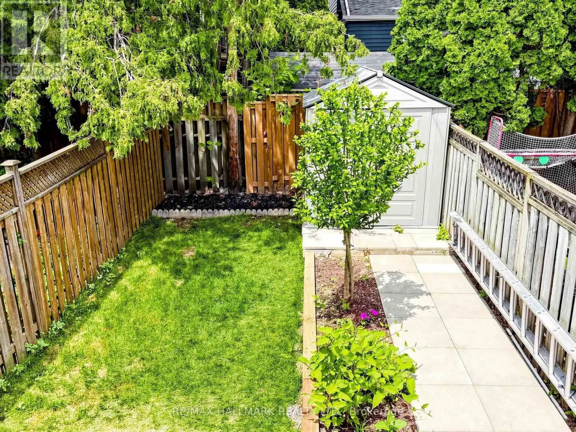 44 QUEENSDALE AVENUE - Image 20