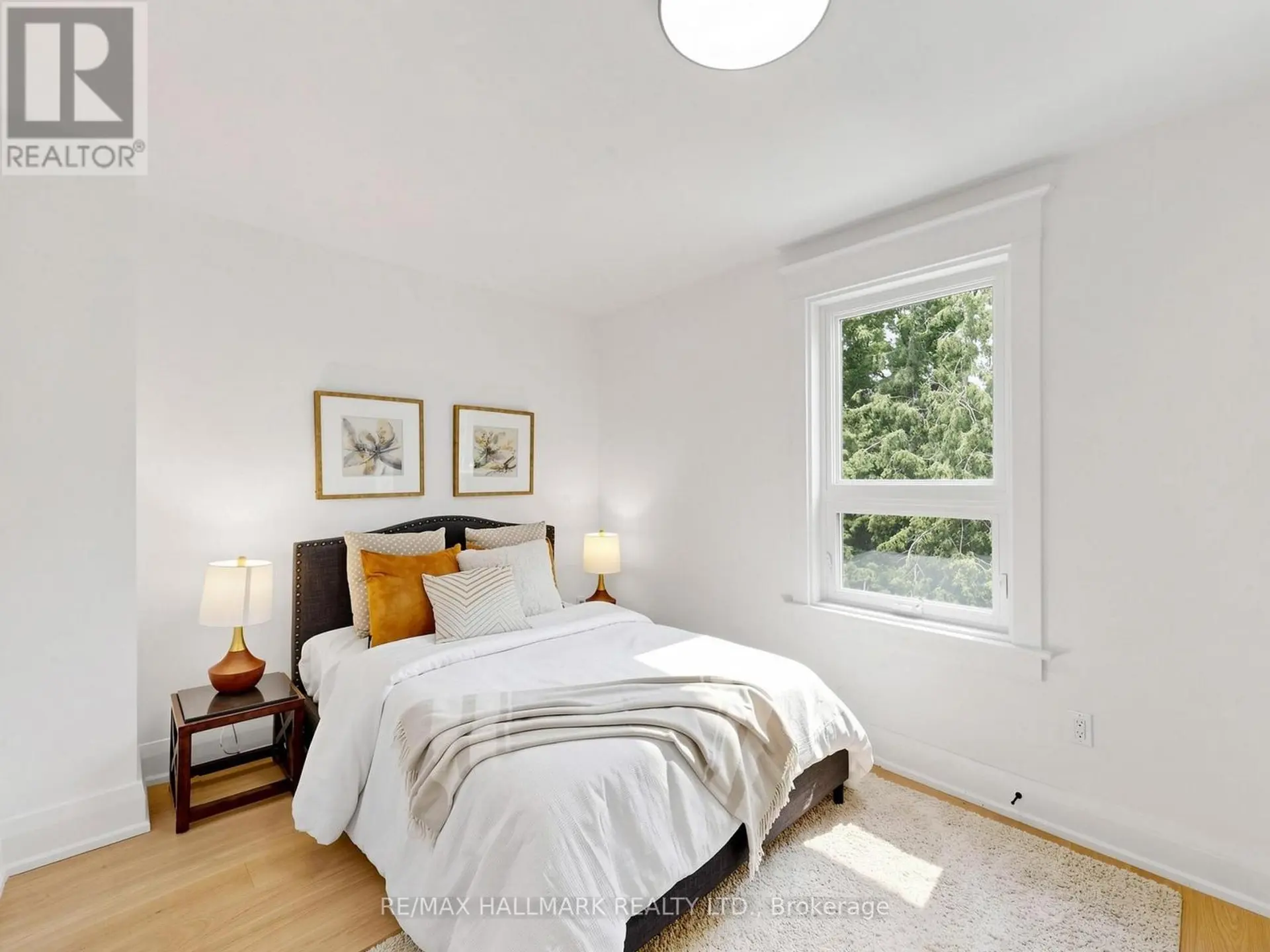 44 QUEENSDALE AVENUE - Image 9