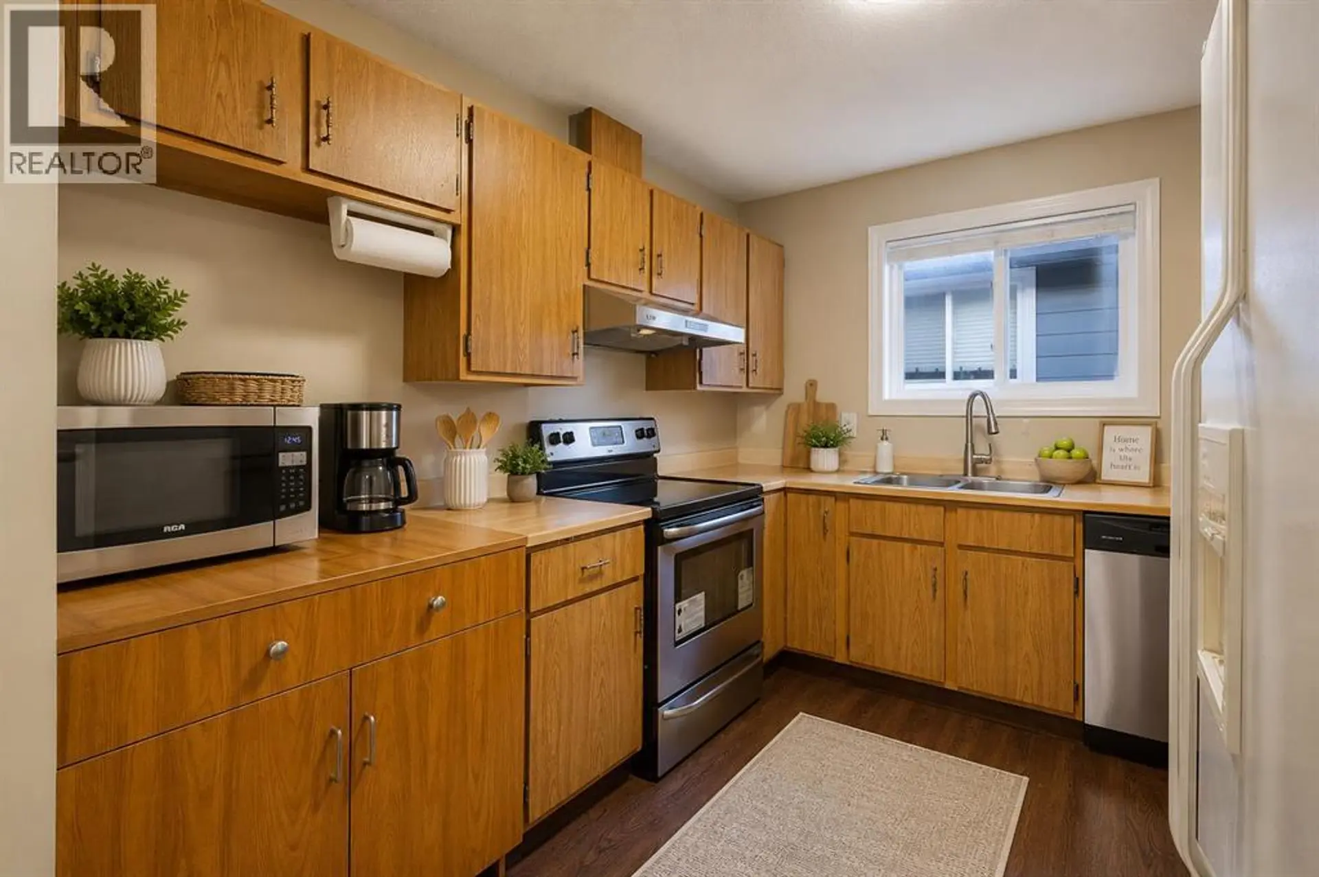 24 Bedford Road NE - Image 12