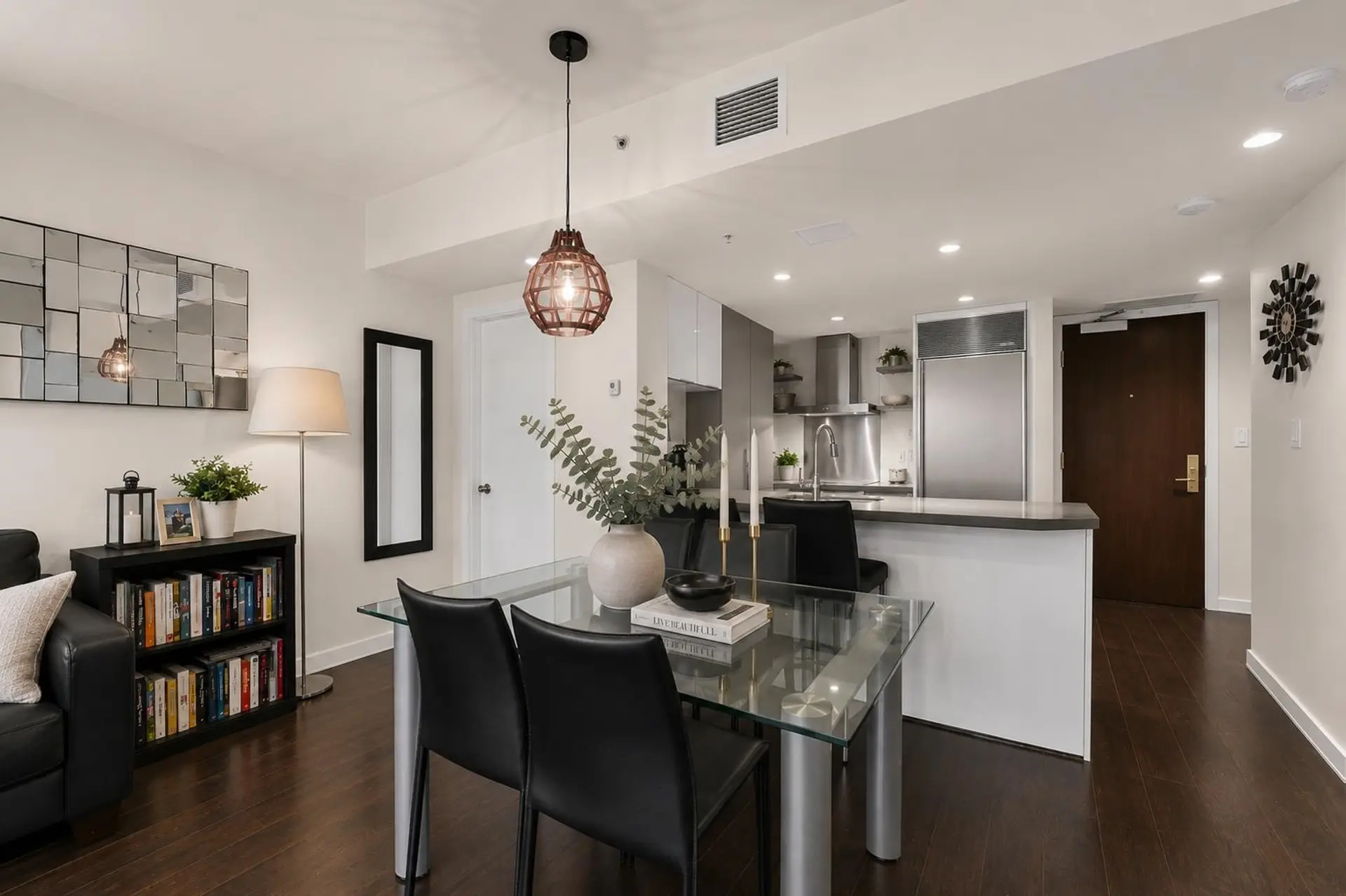 #803 788 Richards Street - Image 11