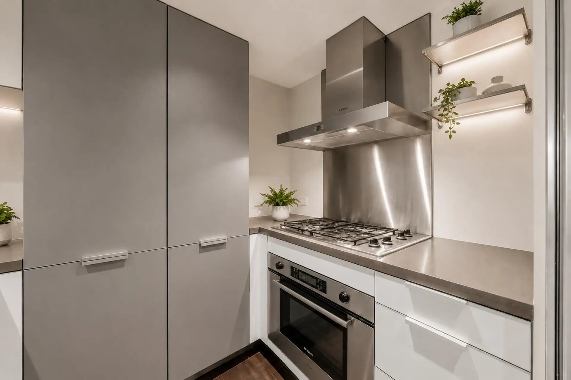 #803 788 Richards Street - Image 8