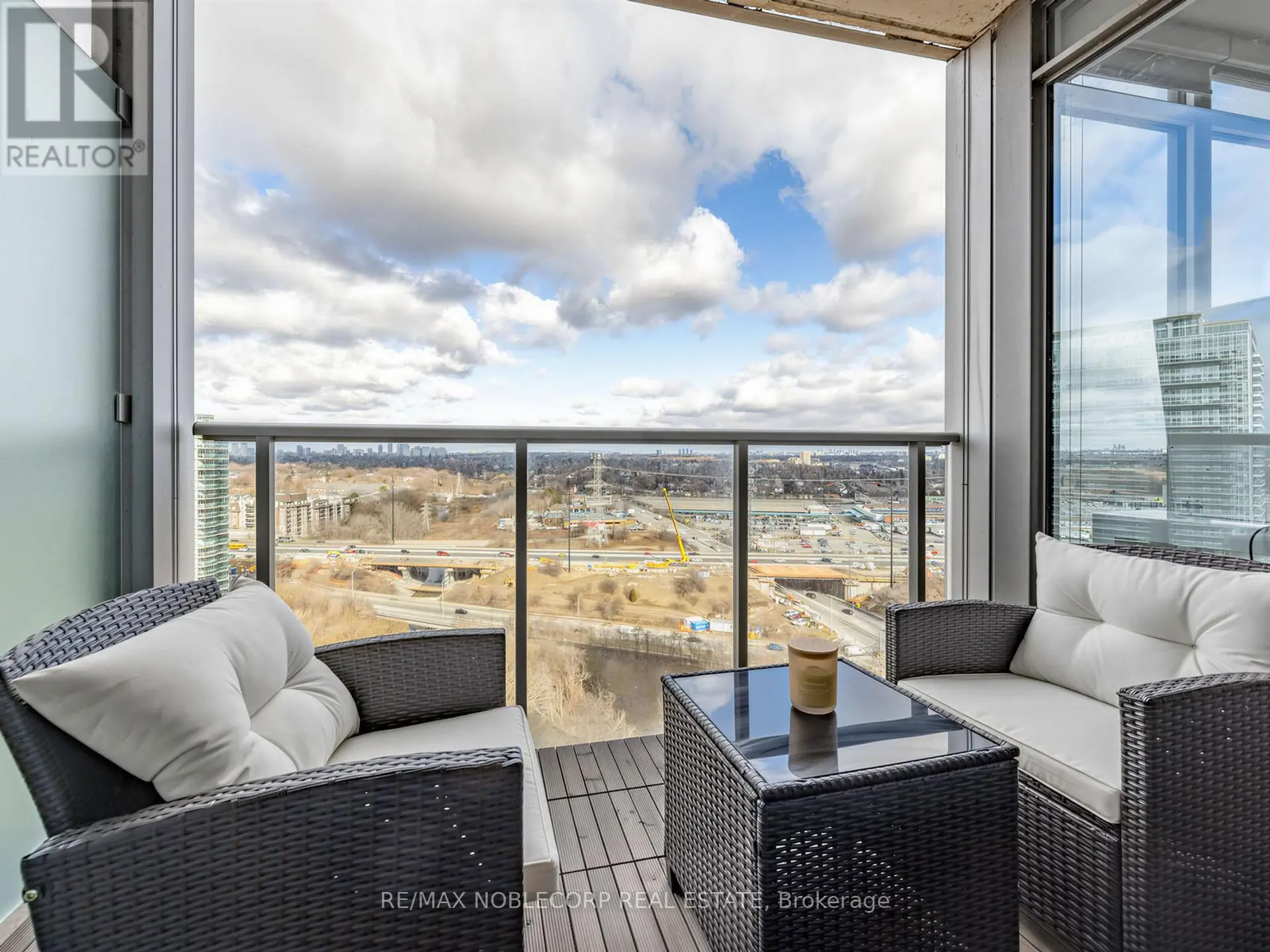 #2212 88 PARK LAWN ROAD - Image 12