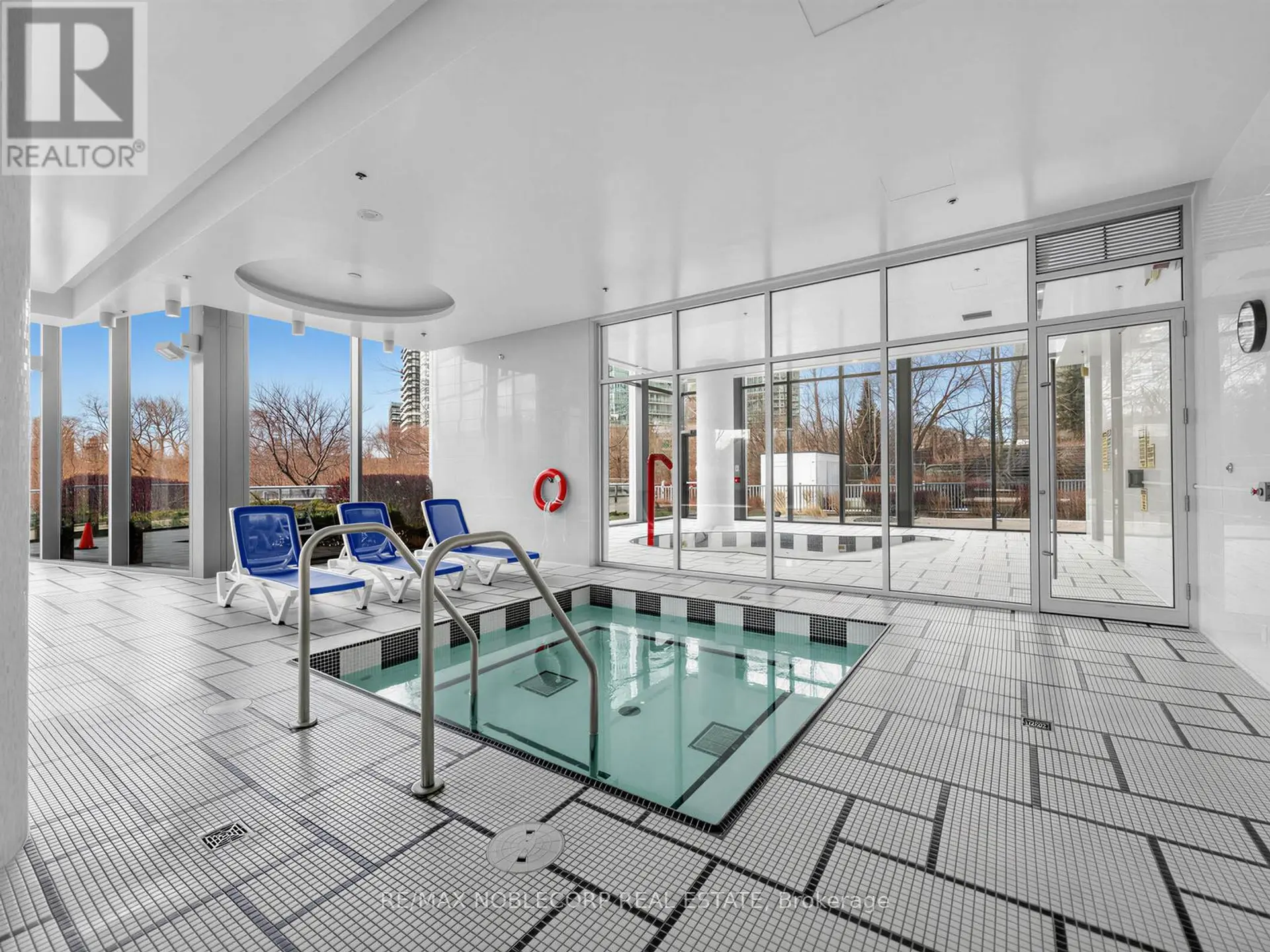 #2212 88 PARK LAWN ROAD - Image 17