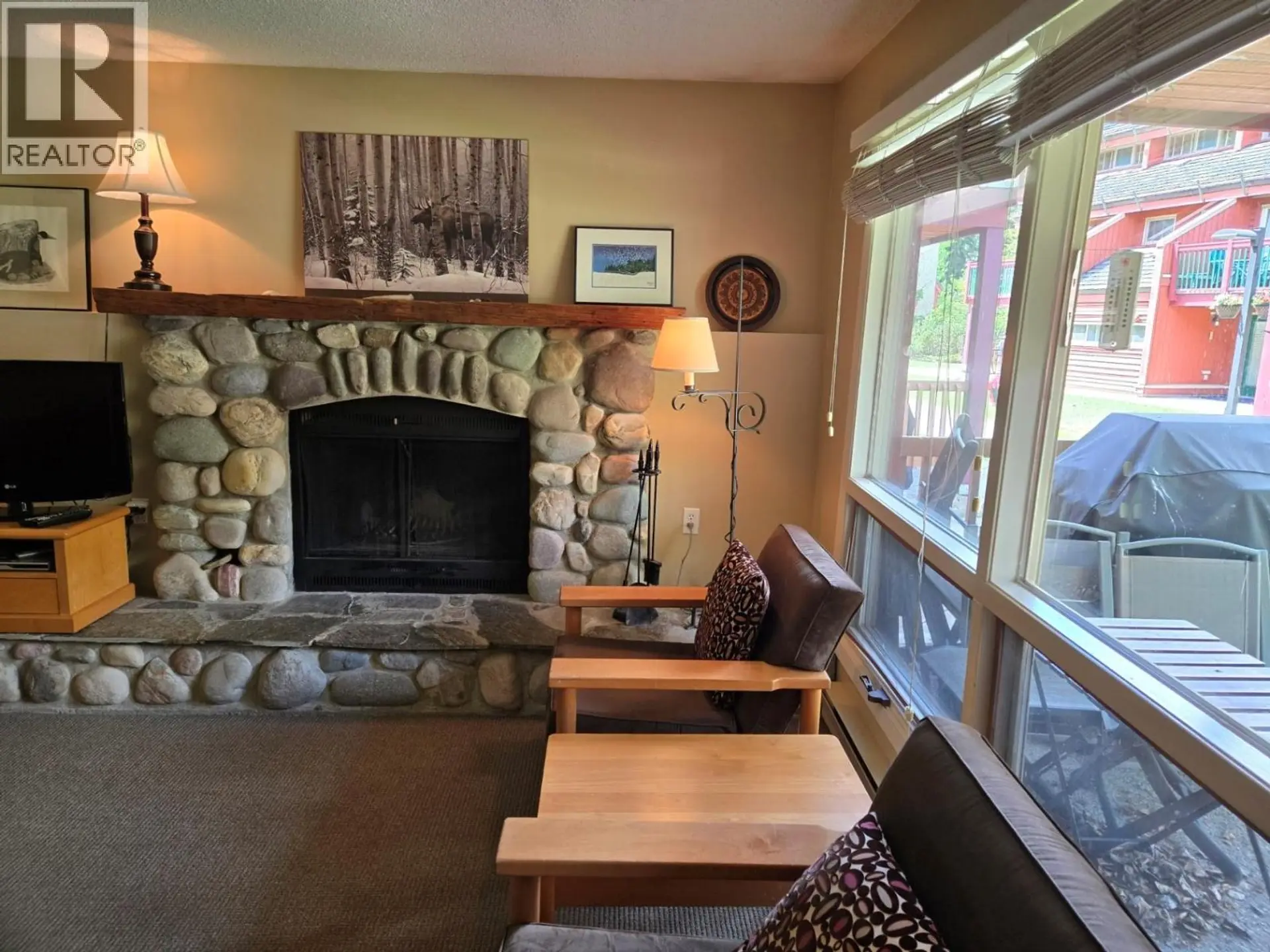 #1030 2030 Panorama Drive - Image 4