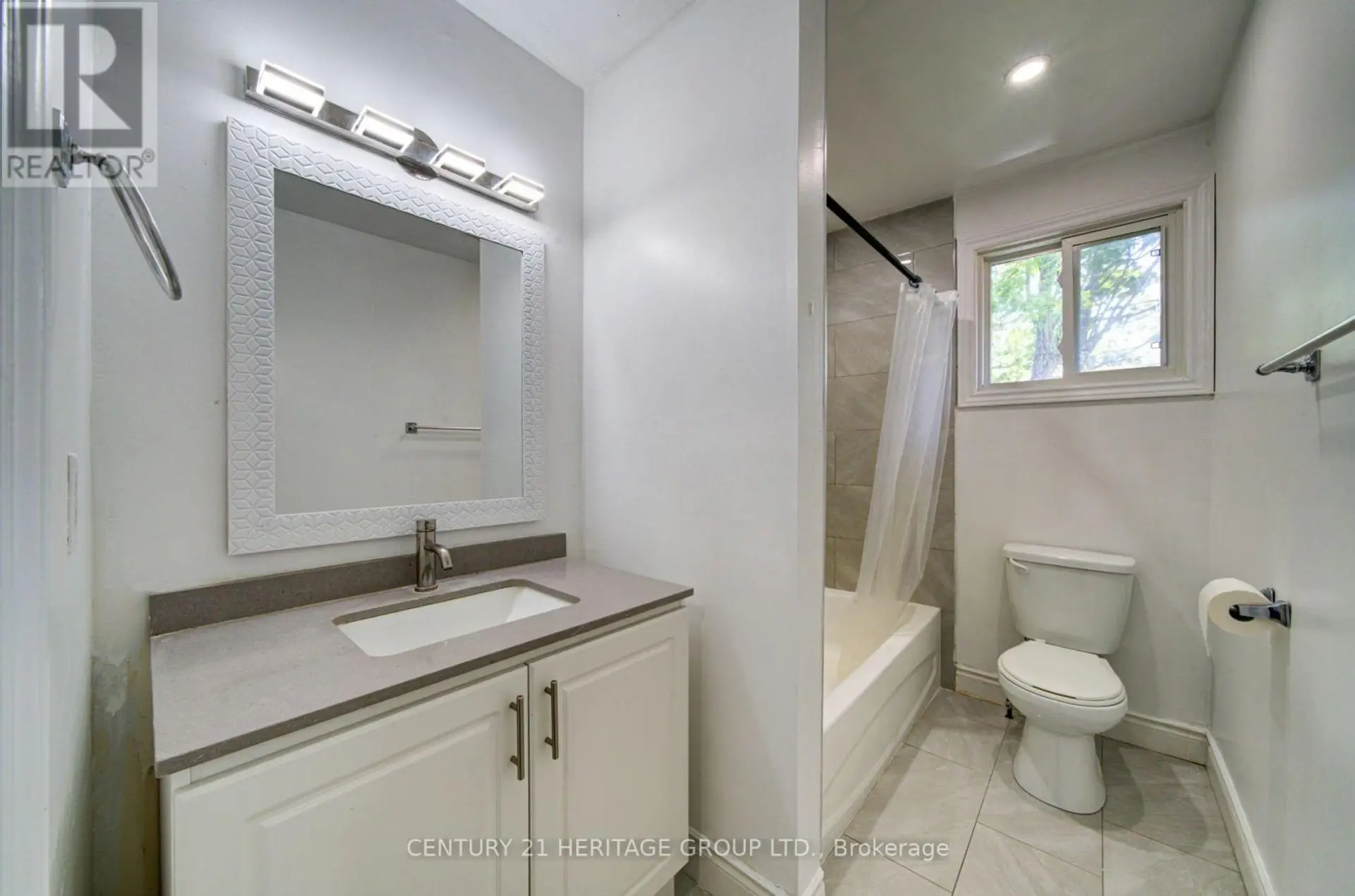 200 FERNDALE DRIVE N - Image 13