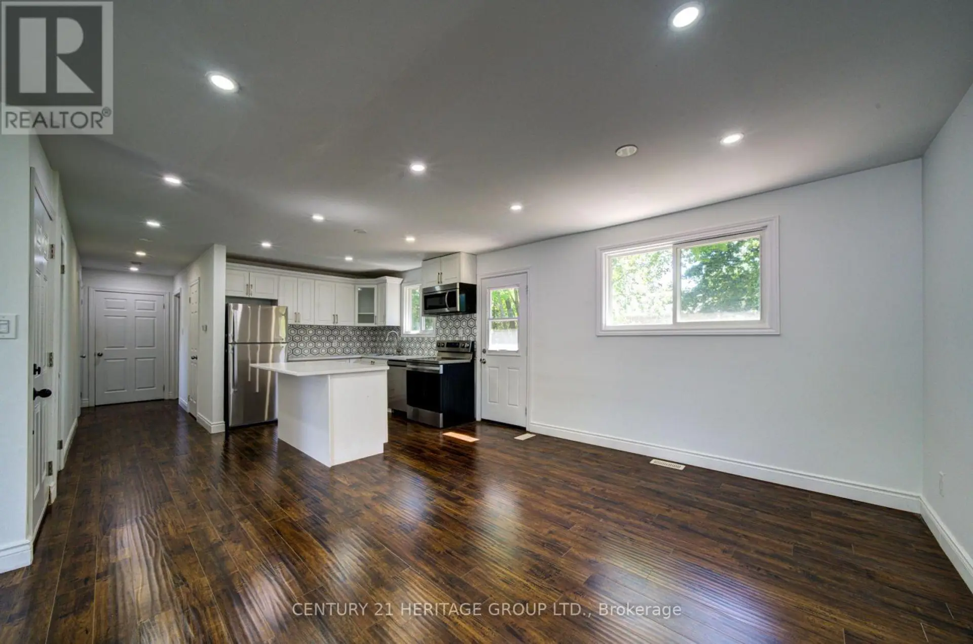 200 FERNDALE DRIVE N - Image 4