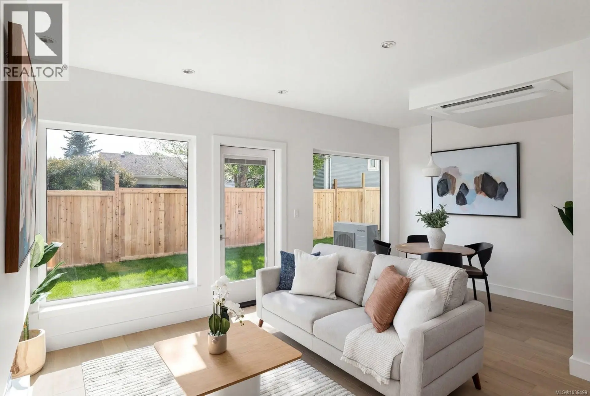 Property at #3 2118 Pentland Rd, Oak Bay, BC