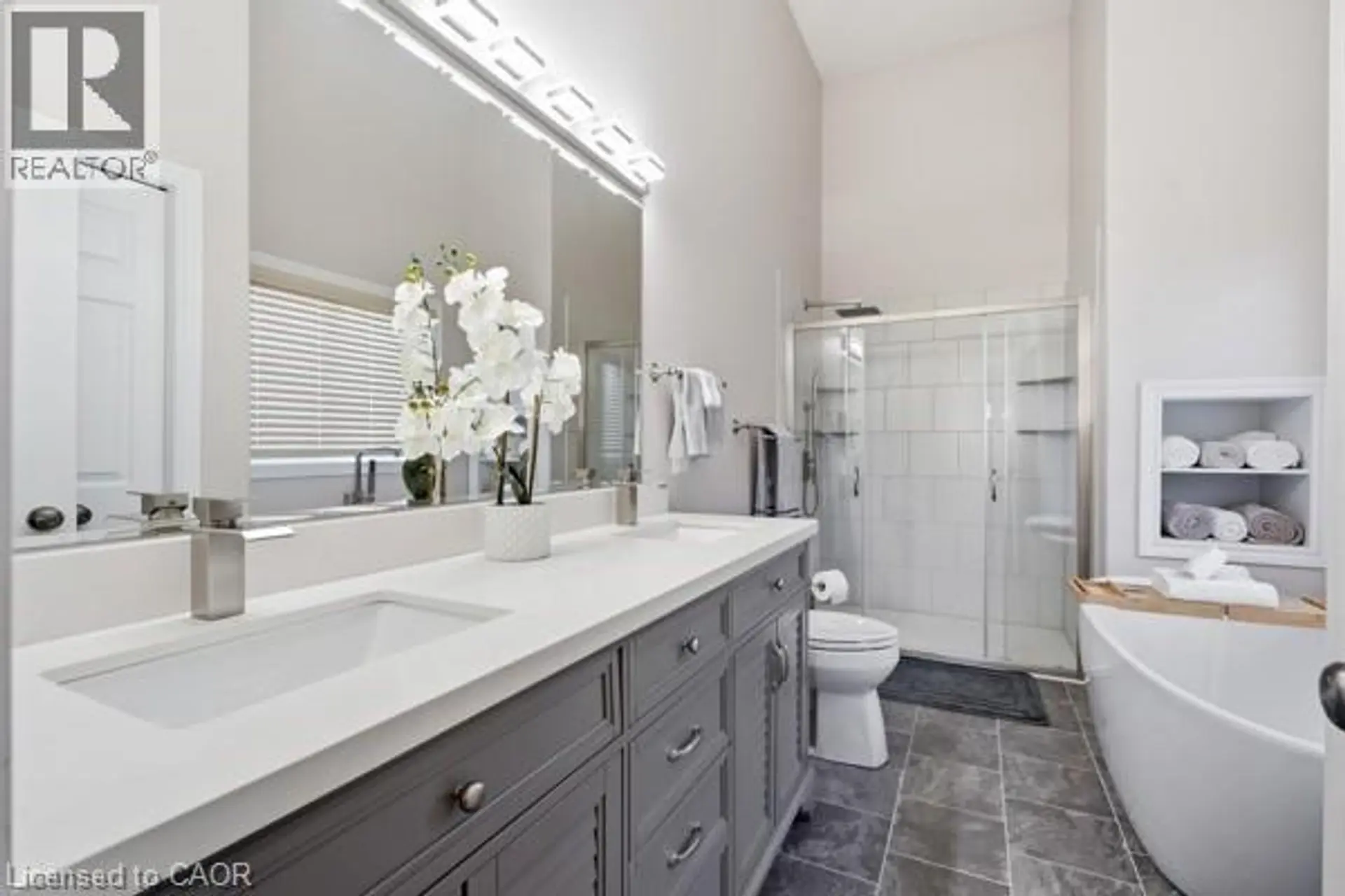 28 ROTH Avenue - Image 6