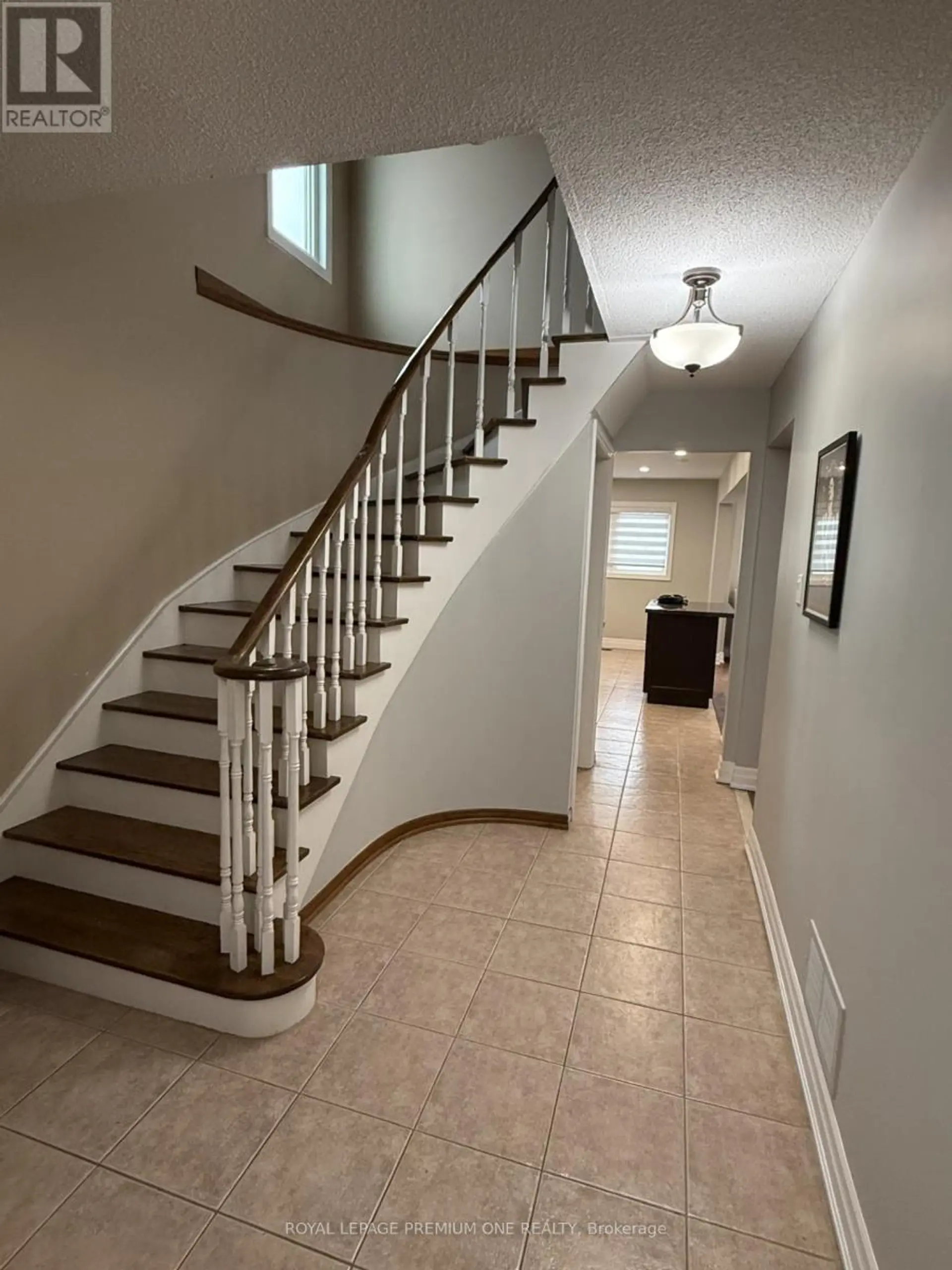 16 MUZZO COURT - Image 7