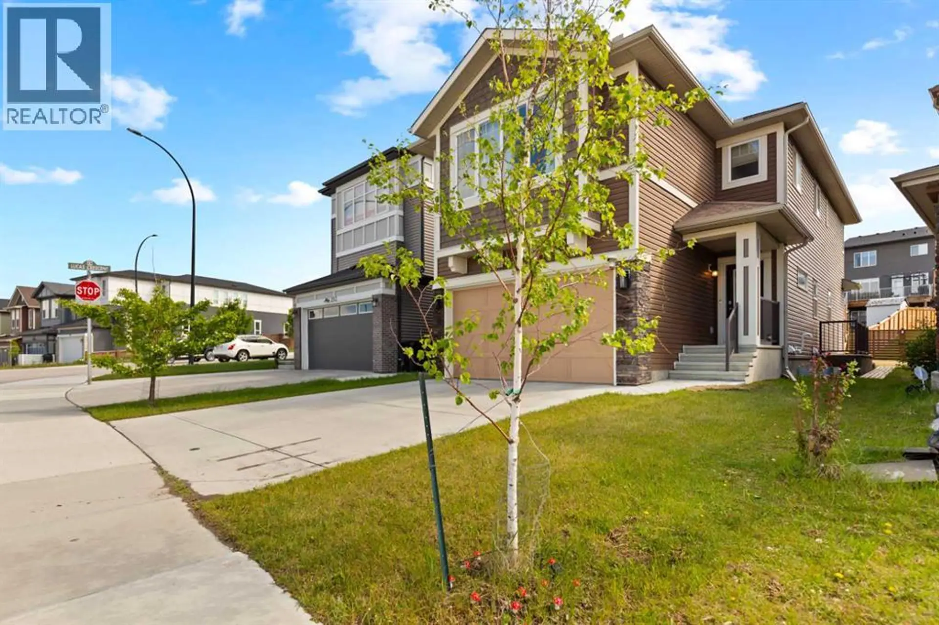 249 Lucas Crescent NW - Image 1