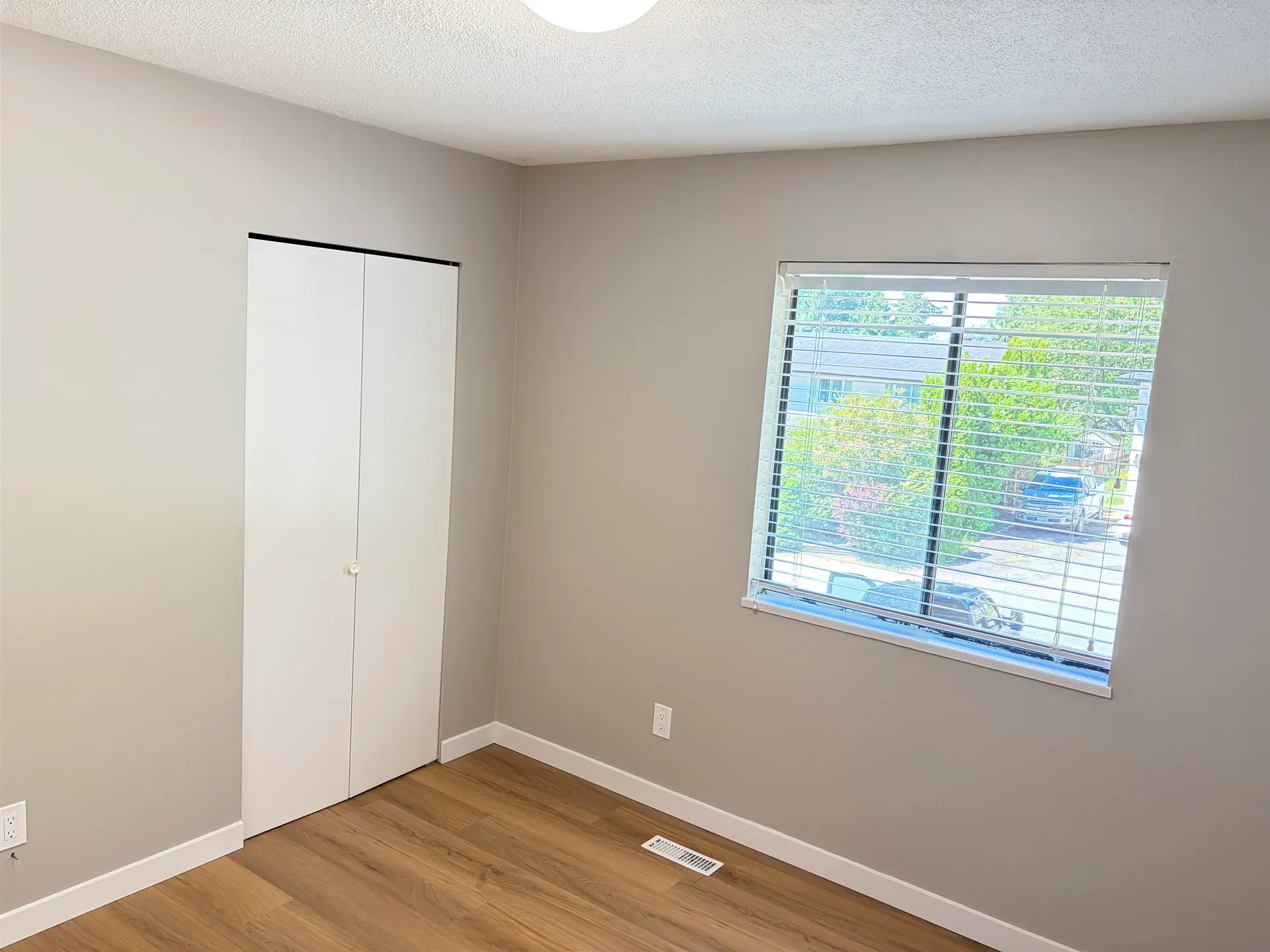 7900 Fulmar Street - Image 12